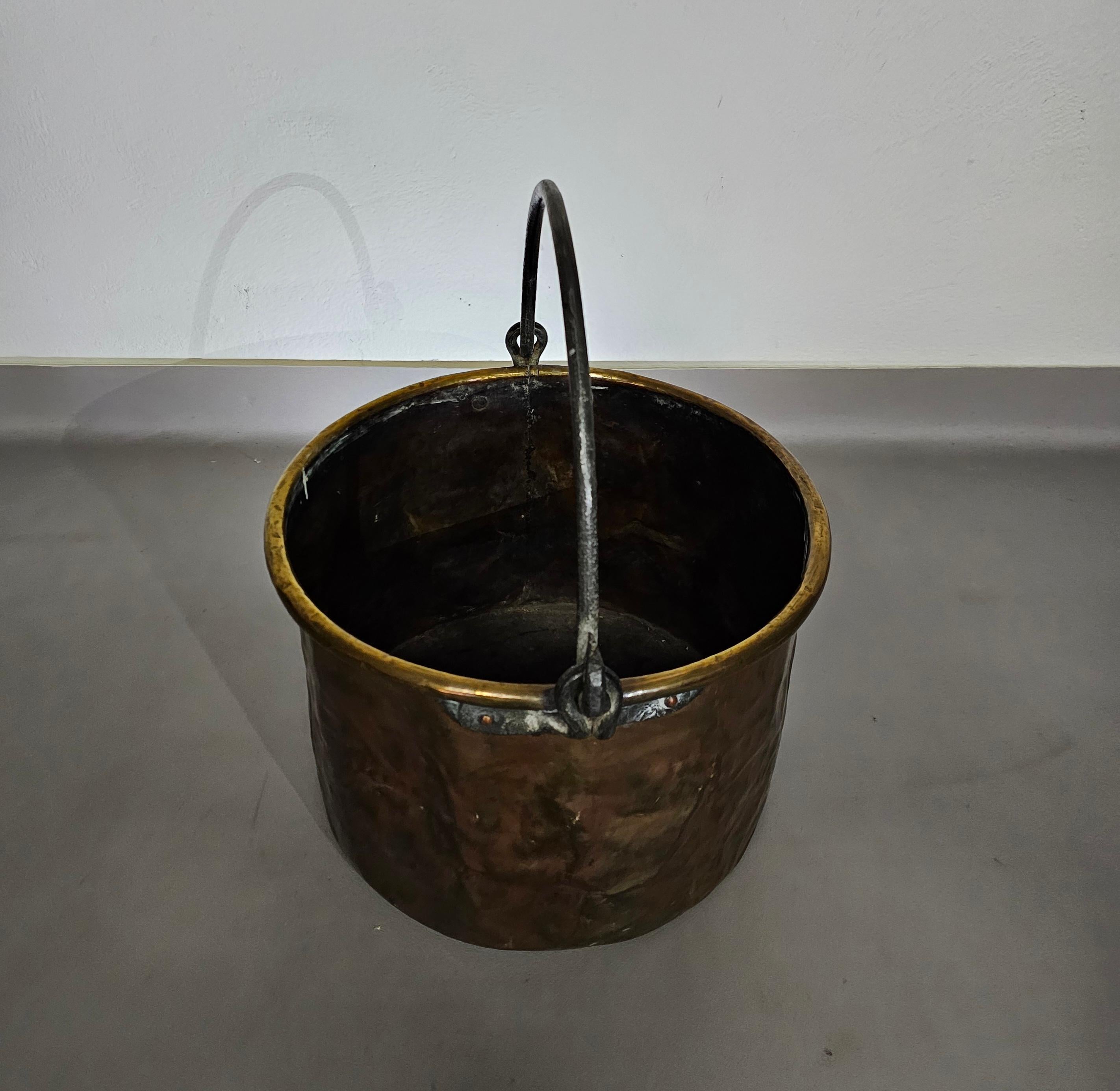  Dutch / Handled Fireplace - Copper / Brass - Bucket  For Sale 4