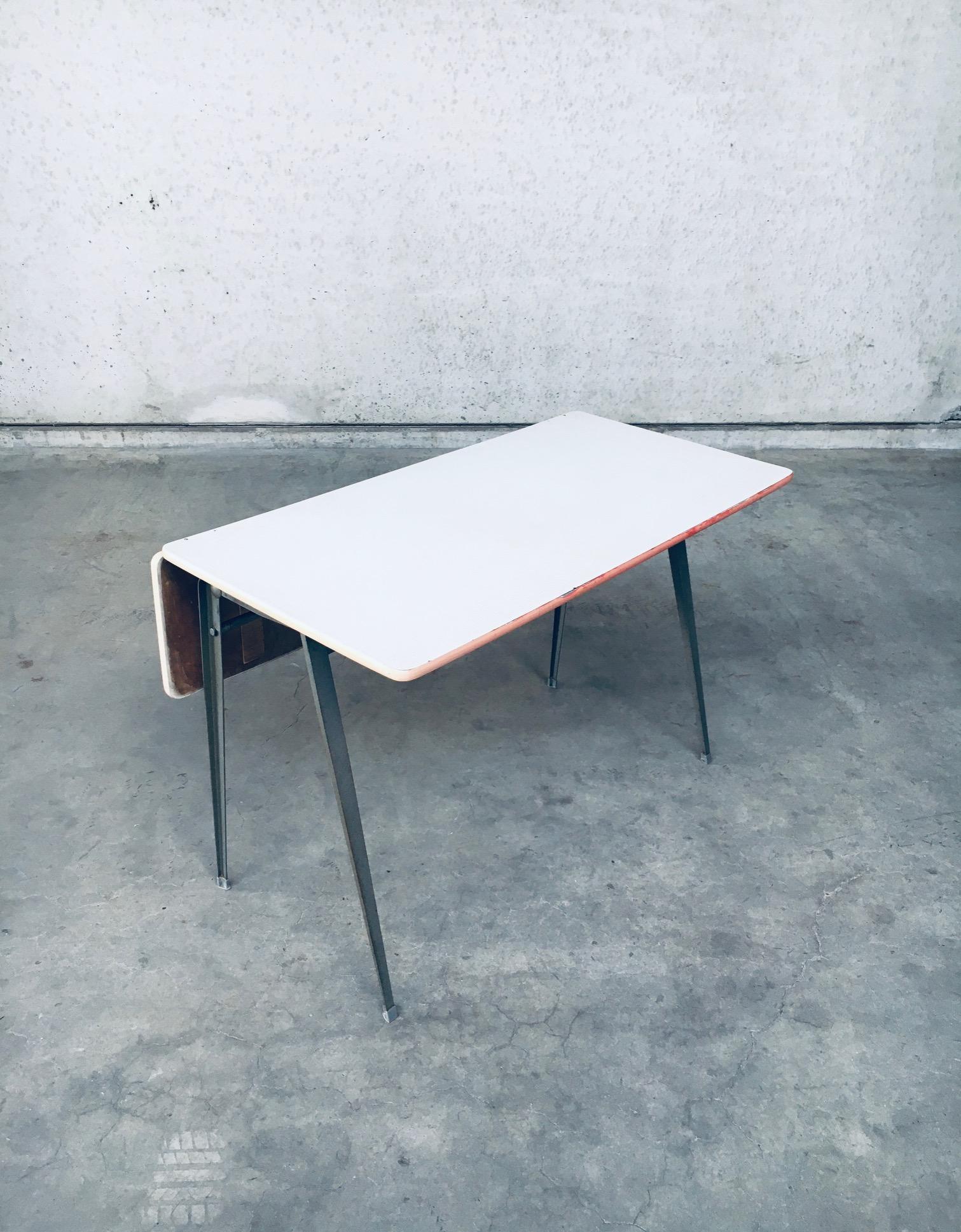 Mid-Century Modern Dutch Industrial Design Desk by Wim Rietveld for Ahrend De Cirkel, 1960's For Sale