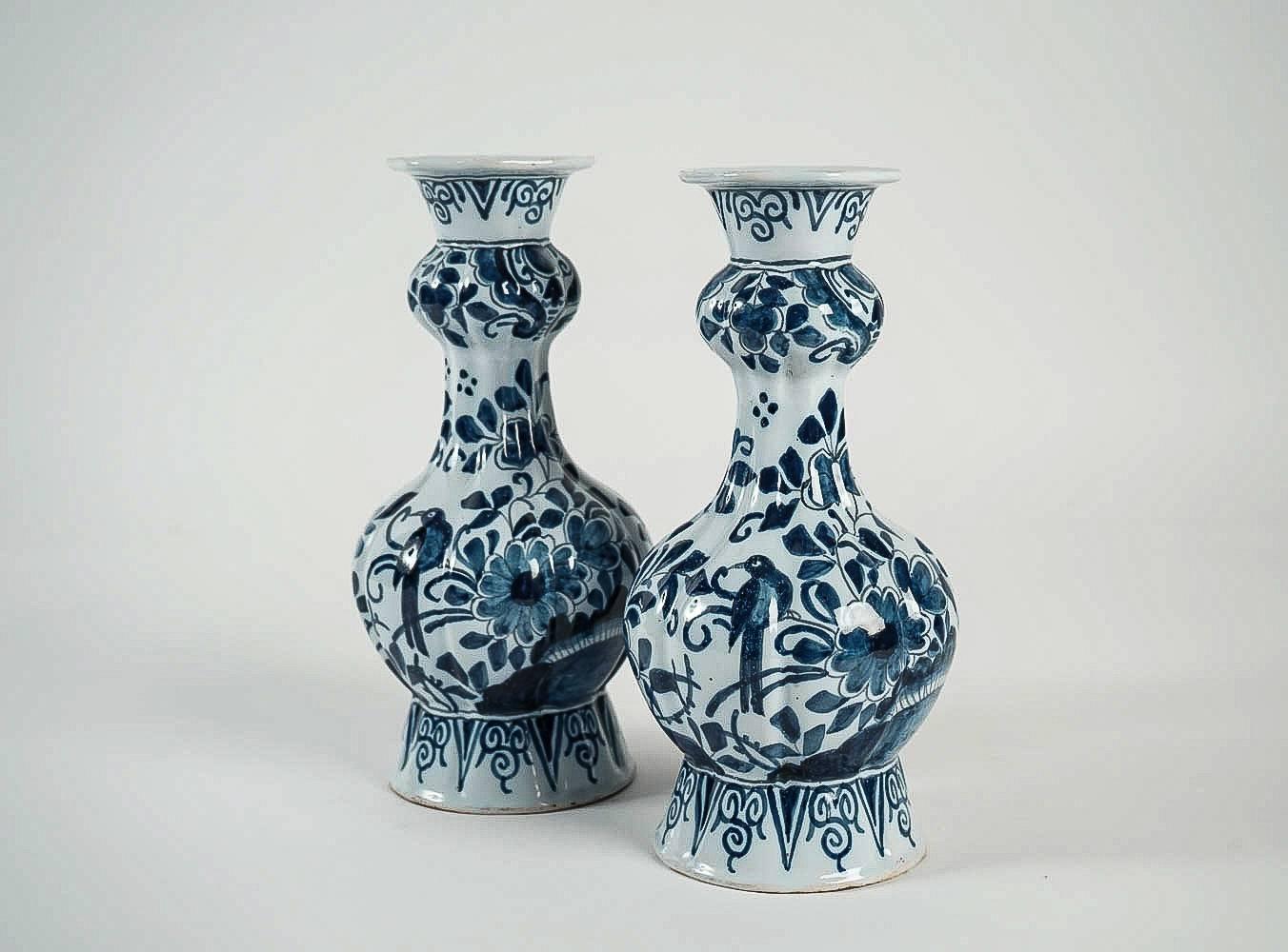 Dutch Late 17th Century, Delft Faience Pair of Gourd-Shaped Vases, circa 1700 3