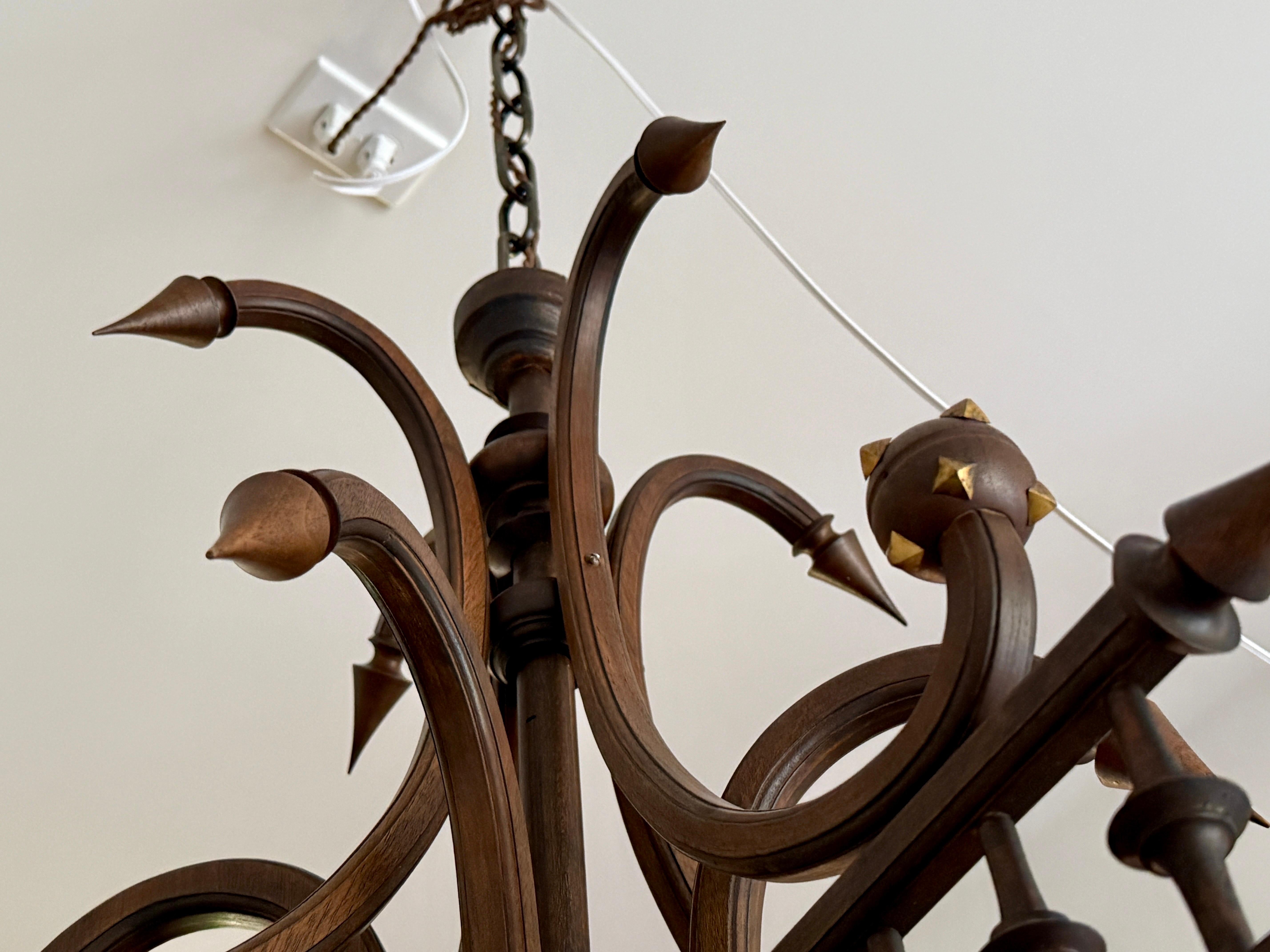 Olandese Lampadario olandese in legno intagliato della fine del XIX secolo, a 5 luci in vendita