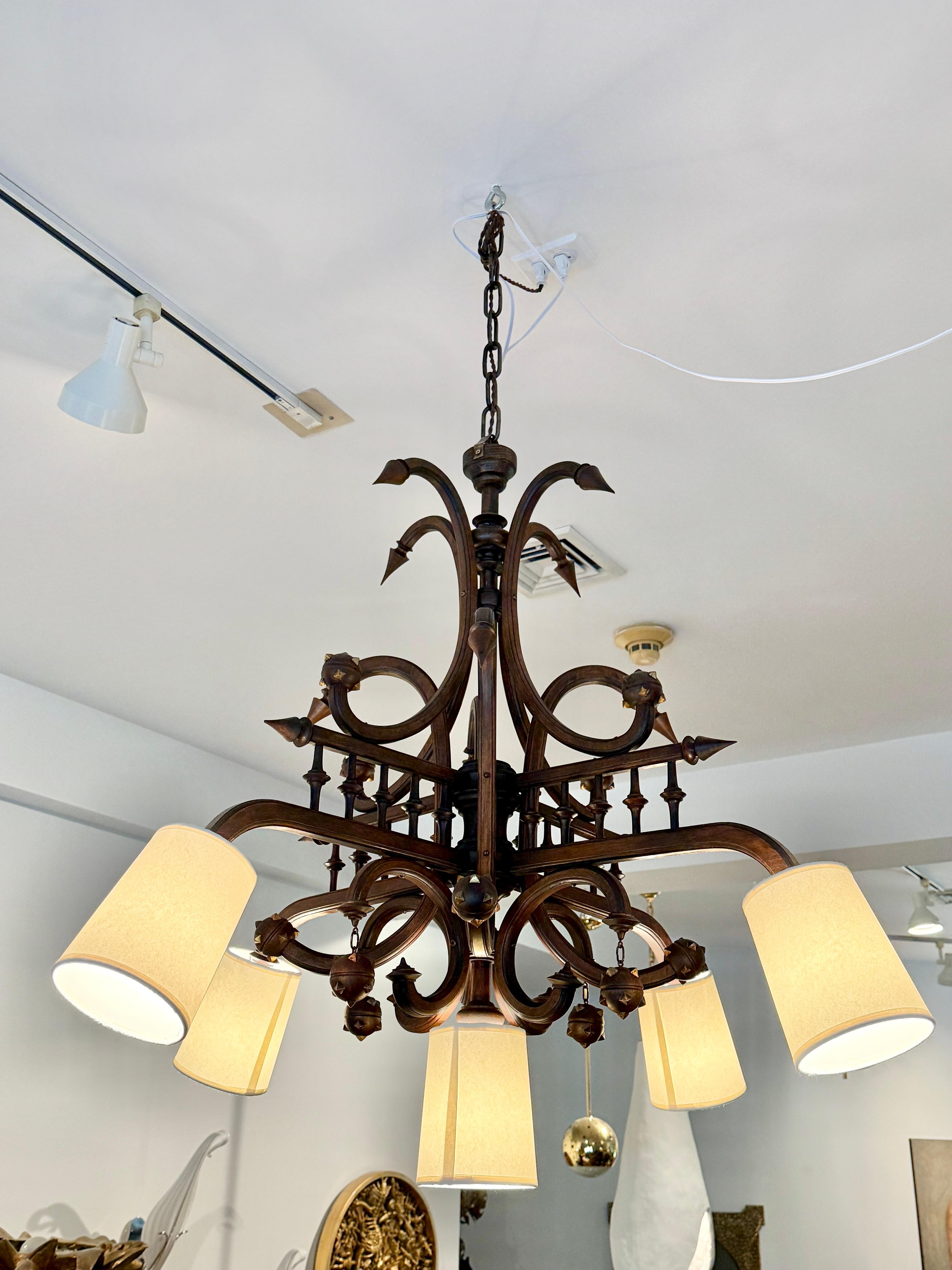 Legno Lampadario olandese in legno intagliato della fine del XIX secolo, a 5 luci in vendita