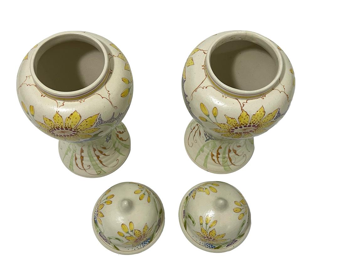 Dutch lidded vases by Ivora Gouda Pottery, ca 1915 For Sale 2
