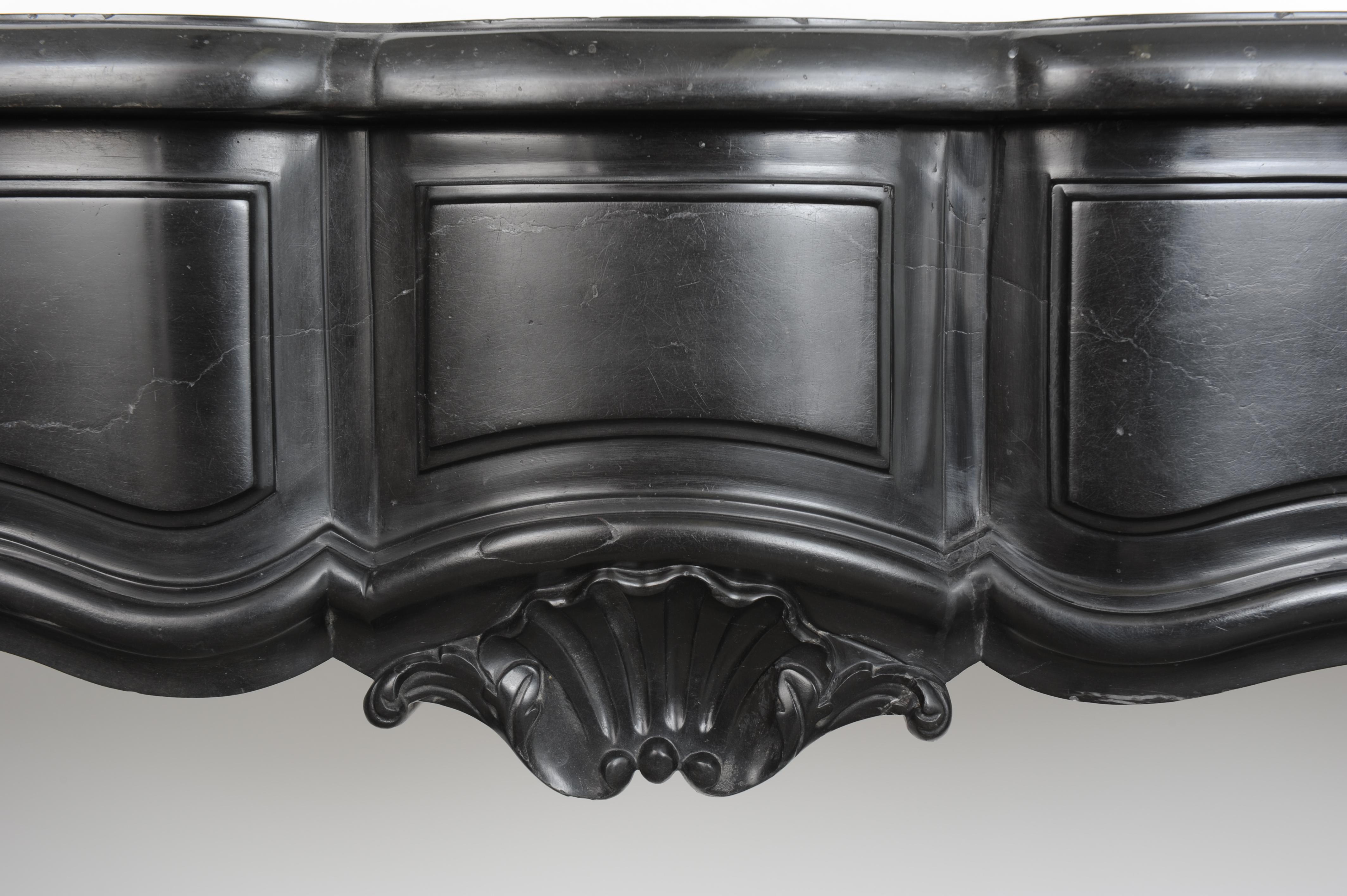 Repisa de chimenea Luis XV holandesa, ca. 1760 en venta 5