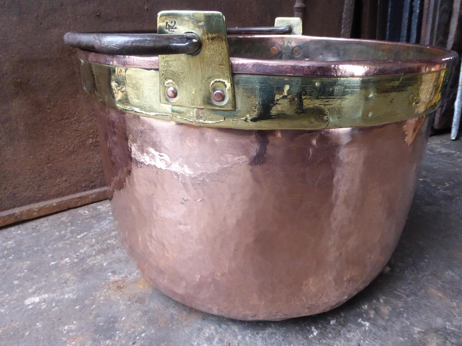 Dutch Louis XV Log Basket, 18th Century, Polished Copper and Brass 3