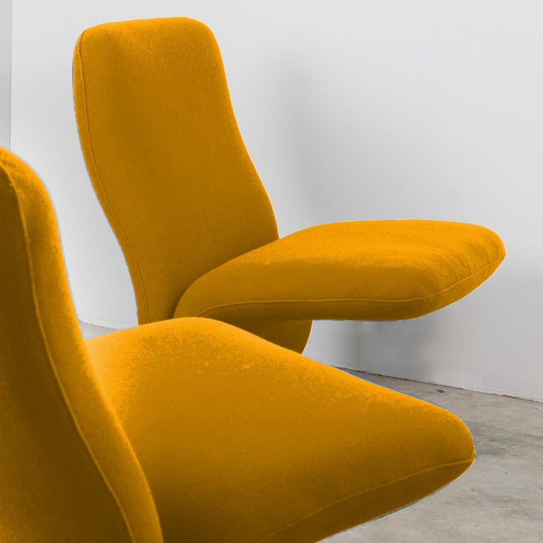 Dutch Lounge Chairs by Pierre Paulin for Artifort, New Kvadrat Upholstery, 1970s For Sale 8