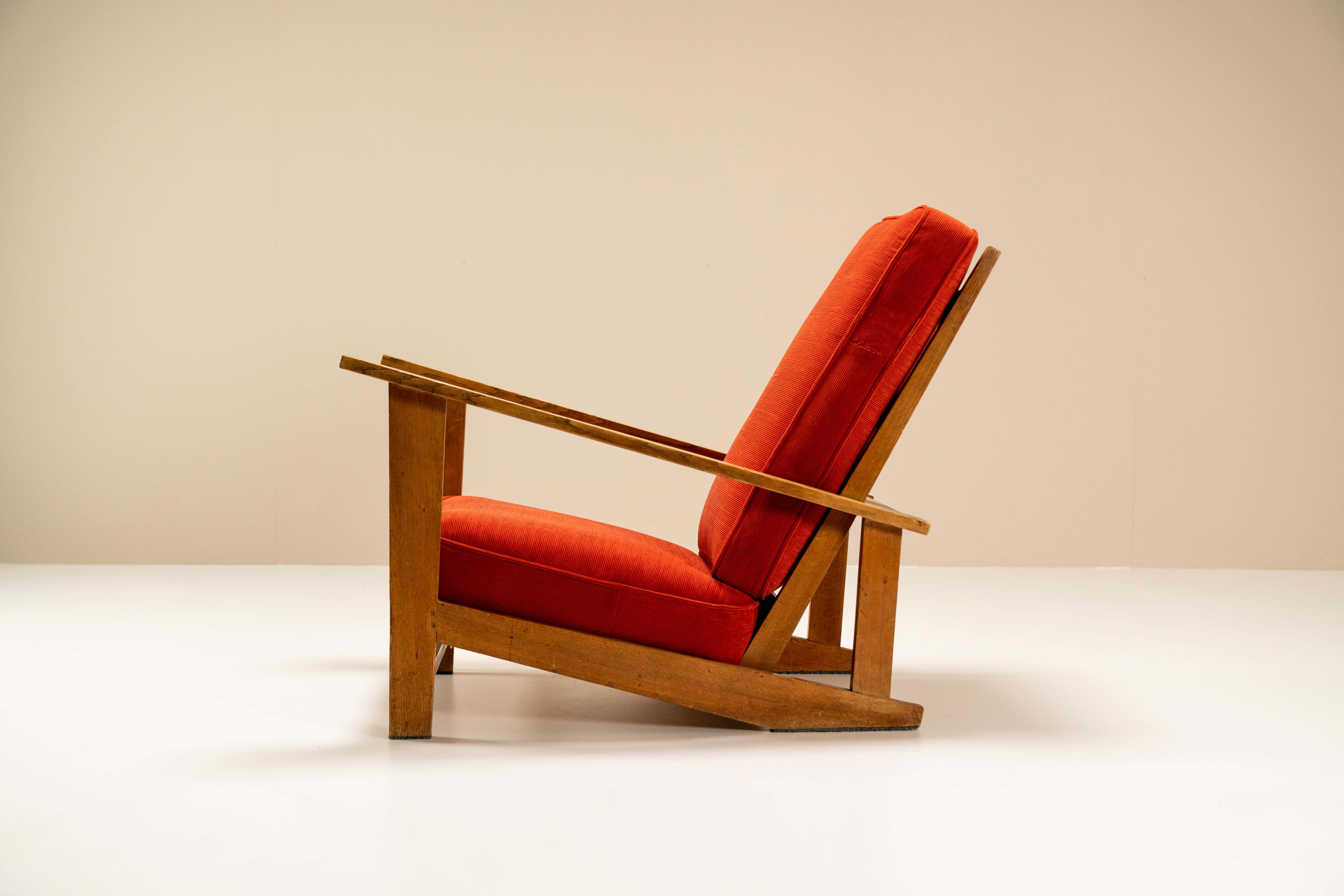 Mid-20th Century Dutch Lounge Chairs in Beech and Vermillion Upholstery Attr. to Groenekan 1950s For Sale