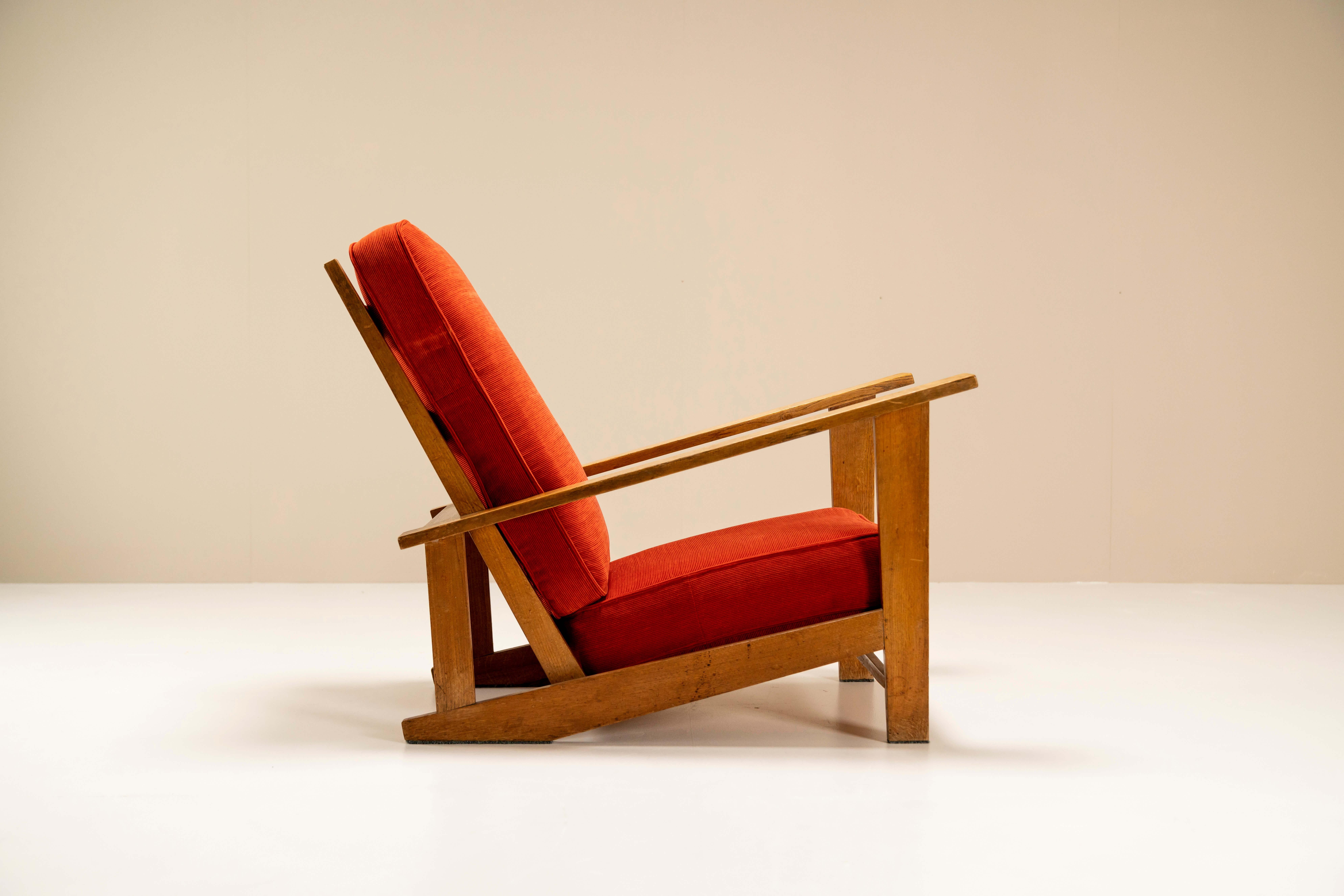 Dutch Lounge Chairs in Beech and Vermillion Upholstery Attr. to Groenekan 1950s For Sale 3