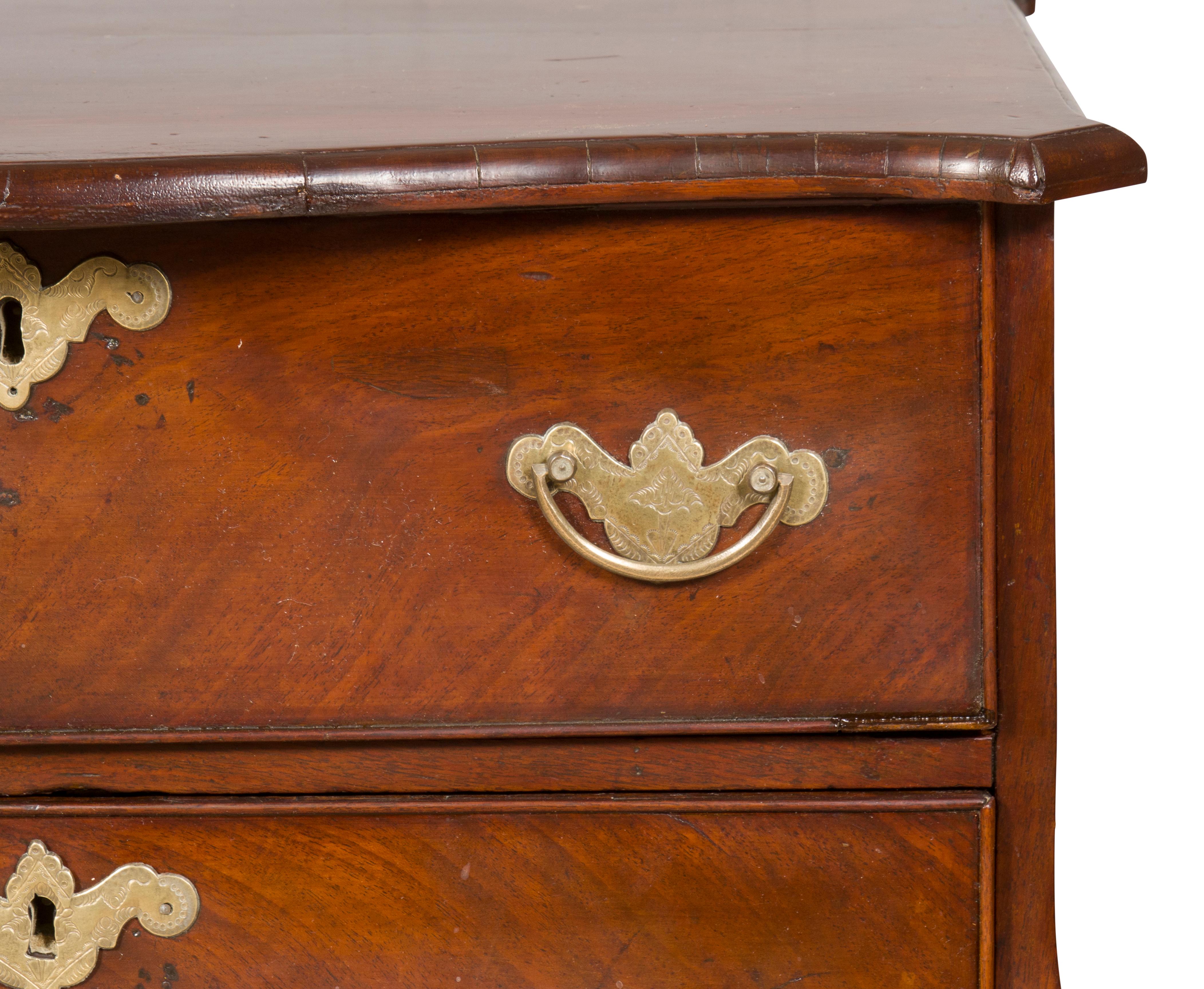 Dutch Mahogany Bombe Petit Chest of Drawers For Sale 6