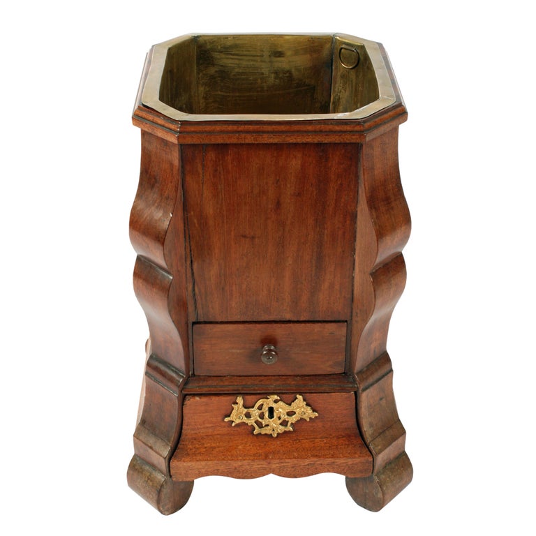 19th Century Dutch Mahogany Kettle Stand For Sale at 1stdibs