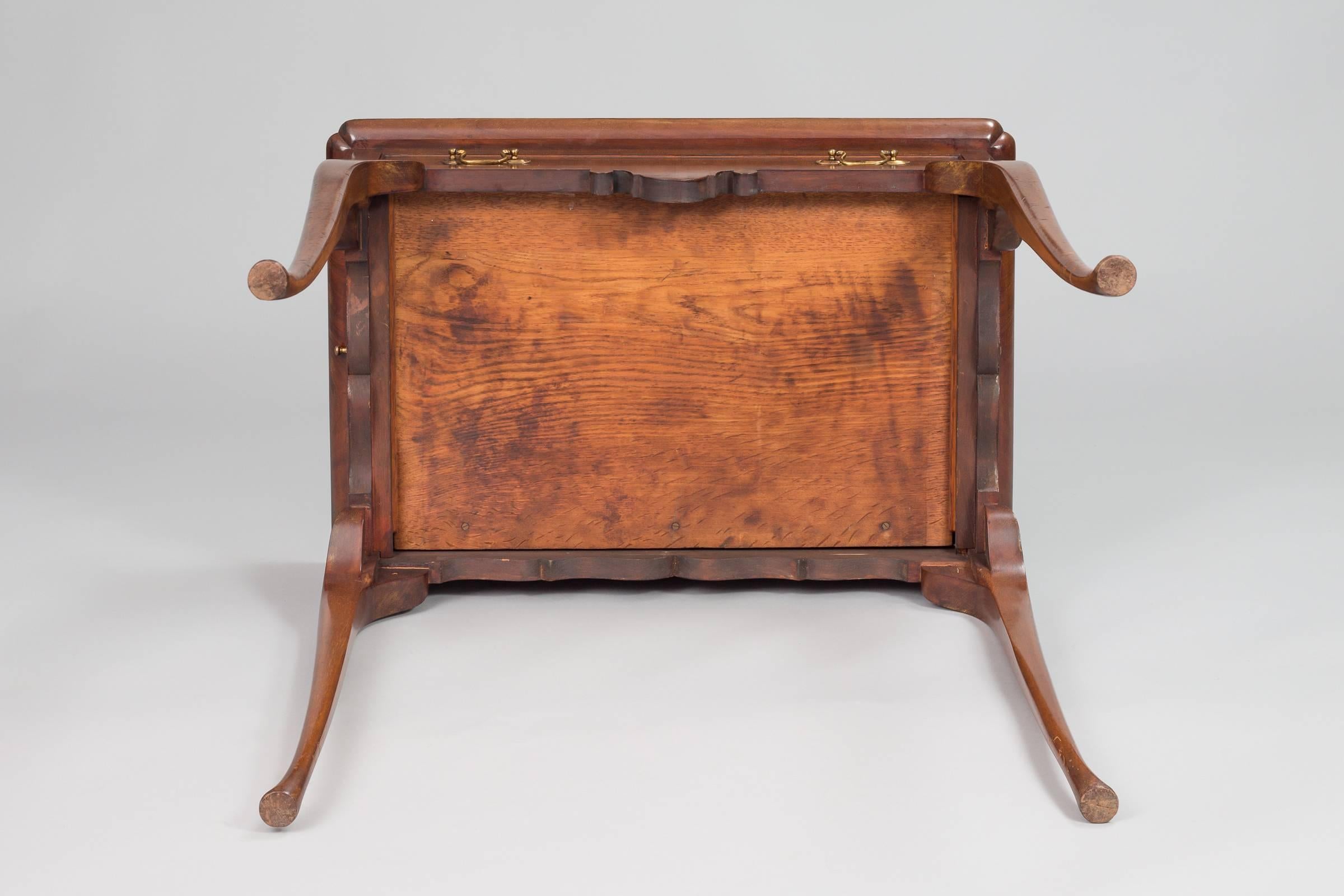 Dutch Mahogany Tray-Top Tea Table, circa 1830 For Sale 2