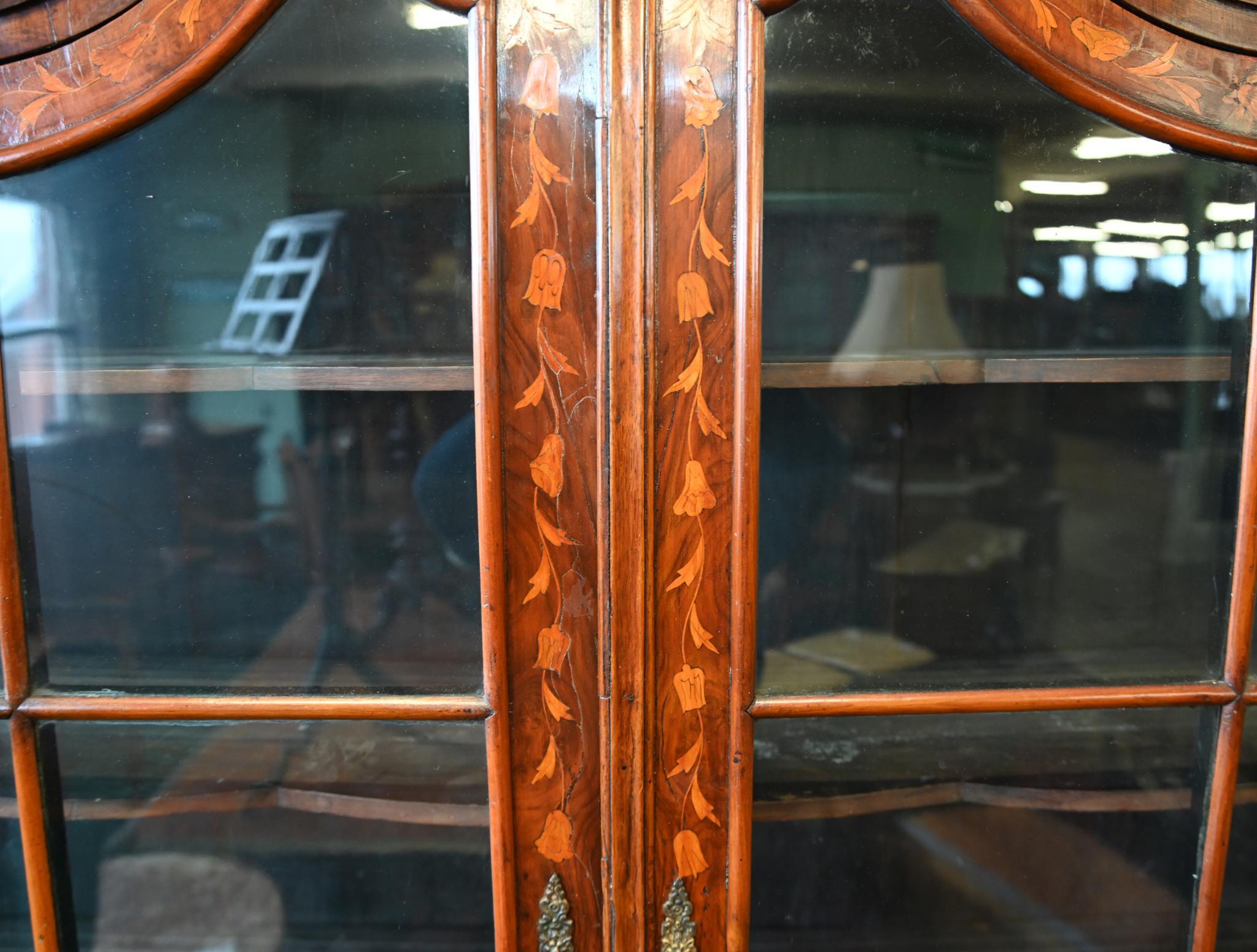 Dutch Marquetry Bookcase Floral Marquetry Cabinet 1820 In Good Condition For Sale In Potters Bar, GB