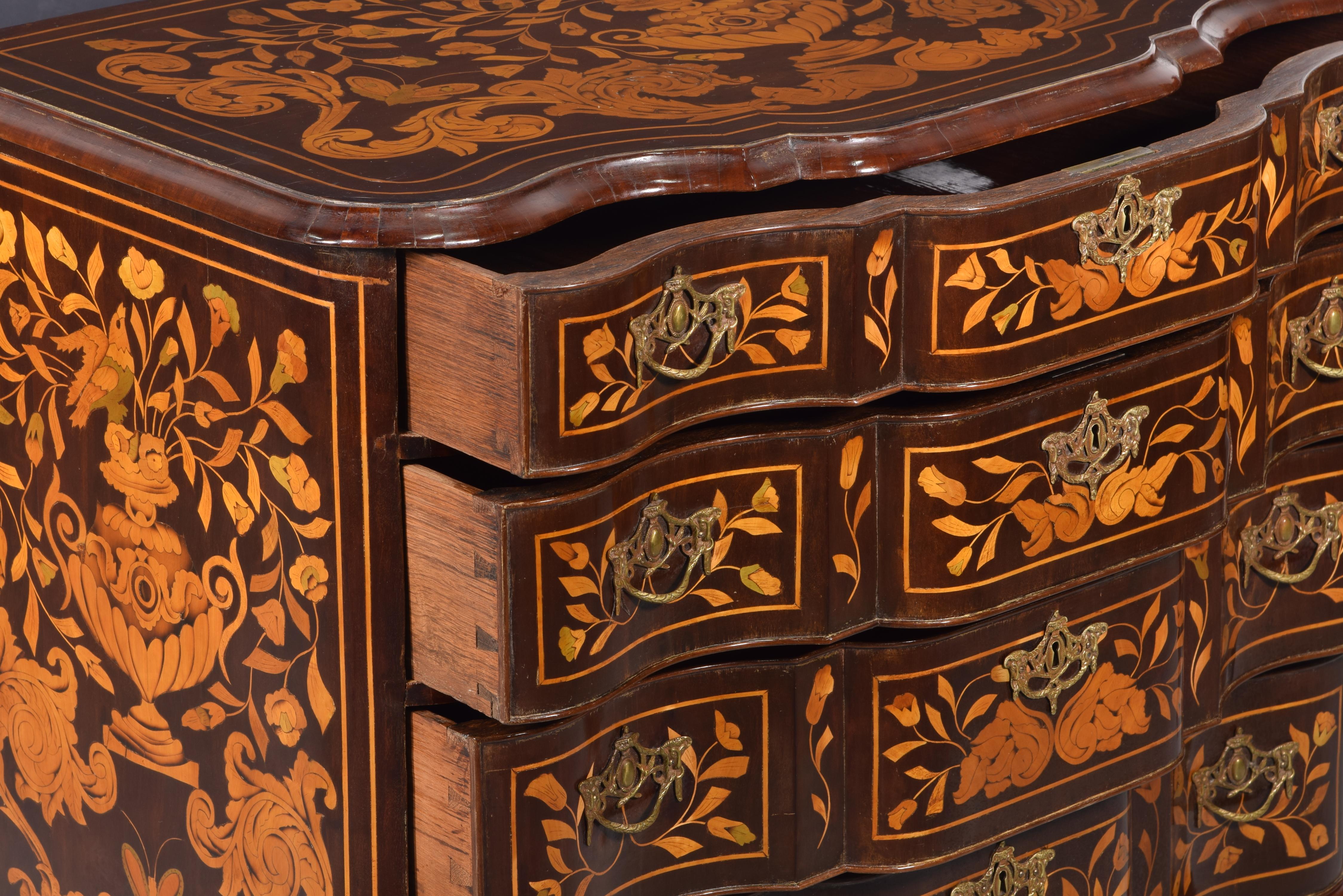 European Dutch Marquetry Chest of Drawers or Commode, 18th Century For Sale