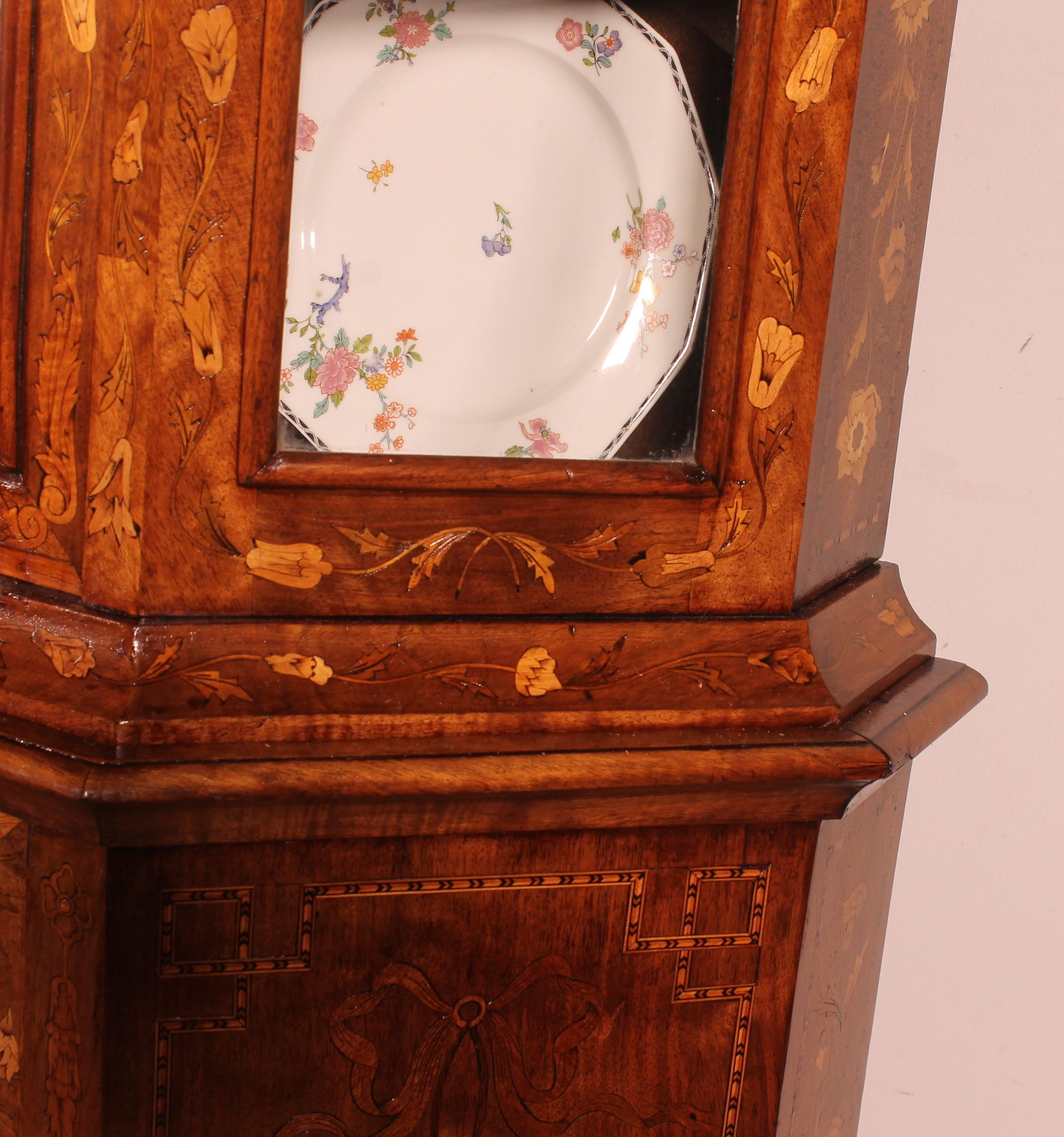 Niederländisches Intarsienkabinett CIRCA 1800 im Angebot 1