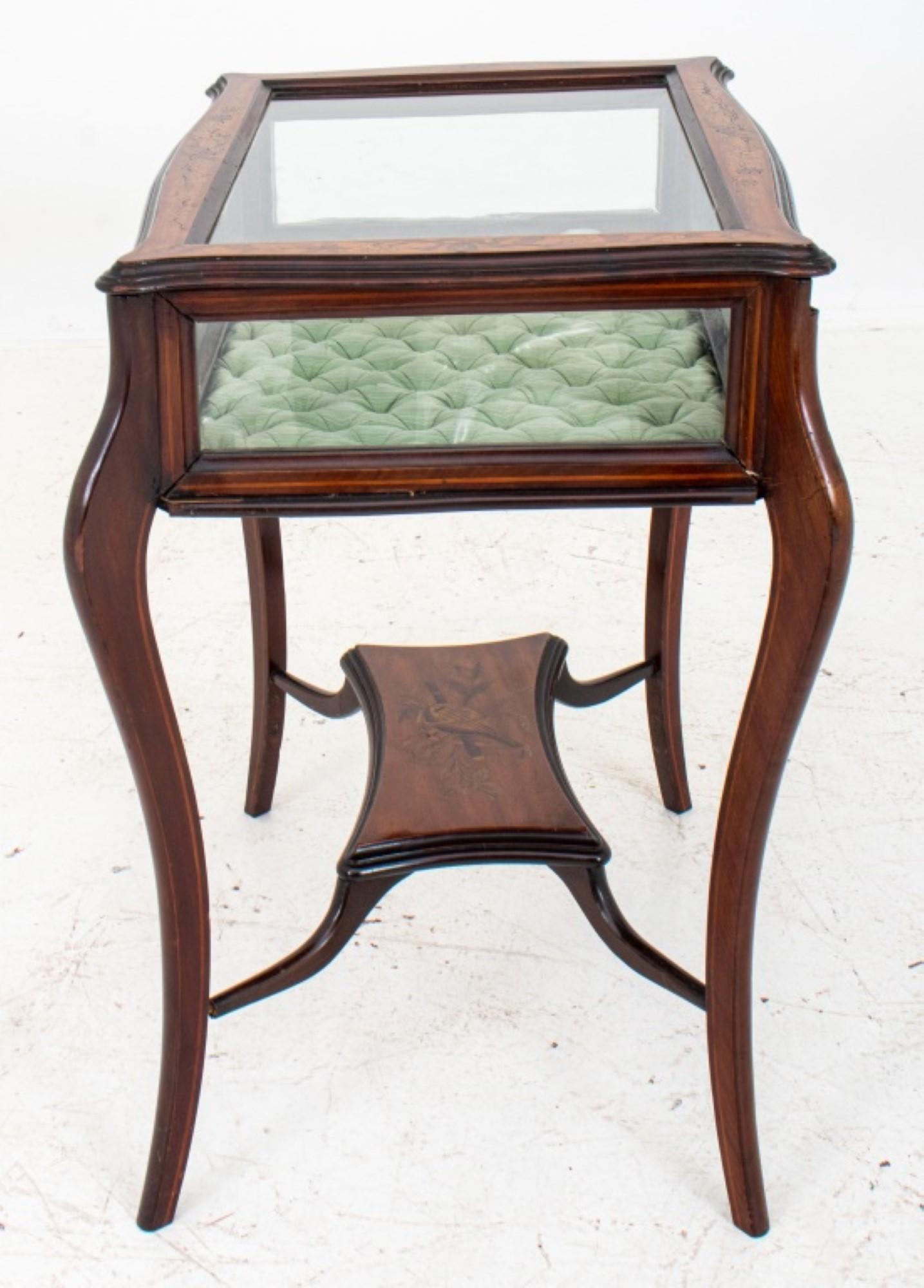 Dutch Marquetry Display Table, ca. 1890 In Good Condition For Sale In New York, NY