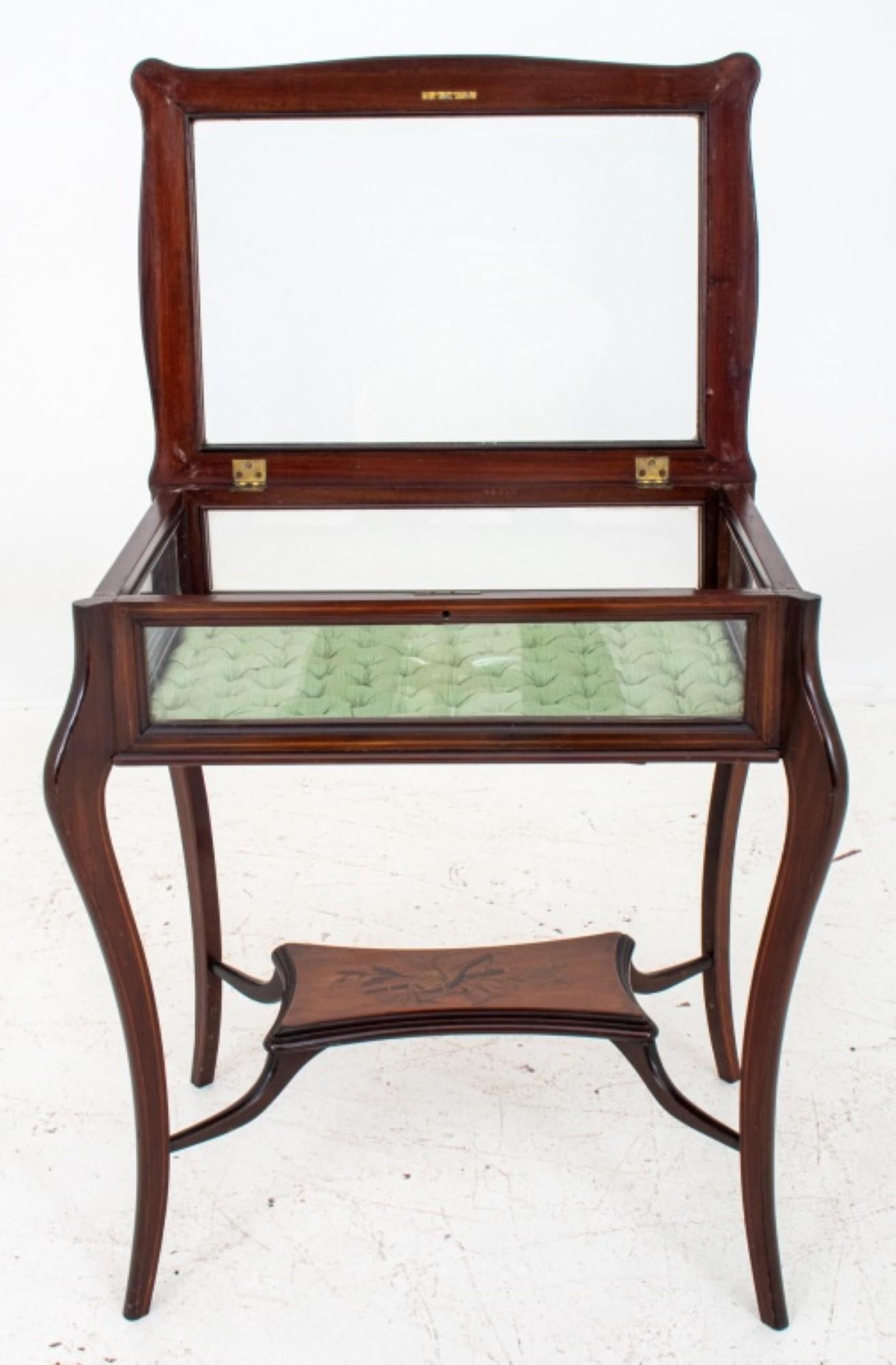 Dutch Marquetry Display Table, ca. 1890 For Sale 1