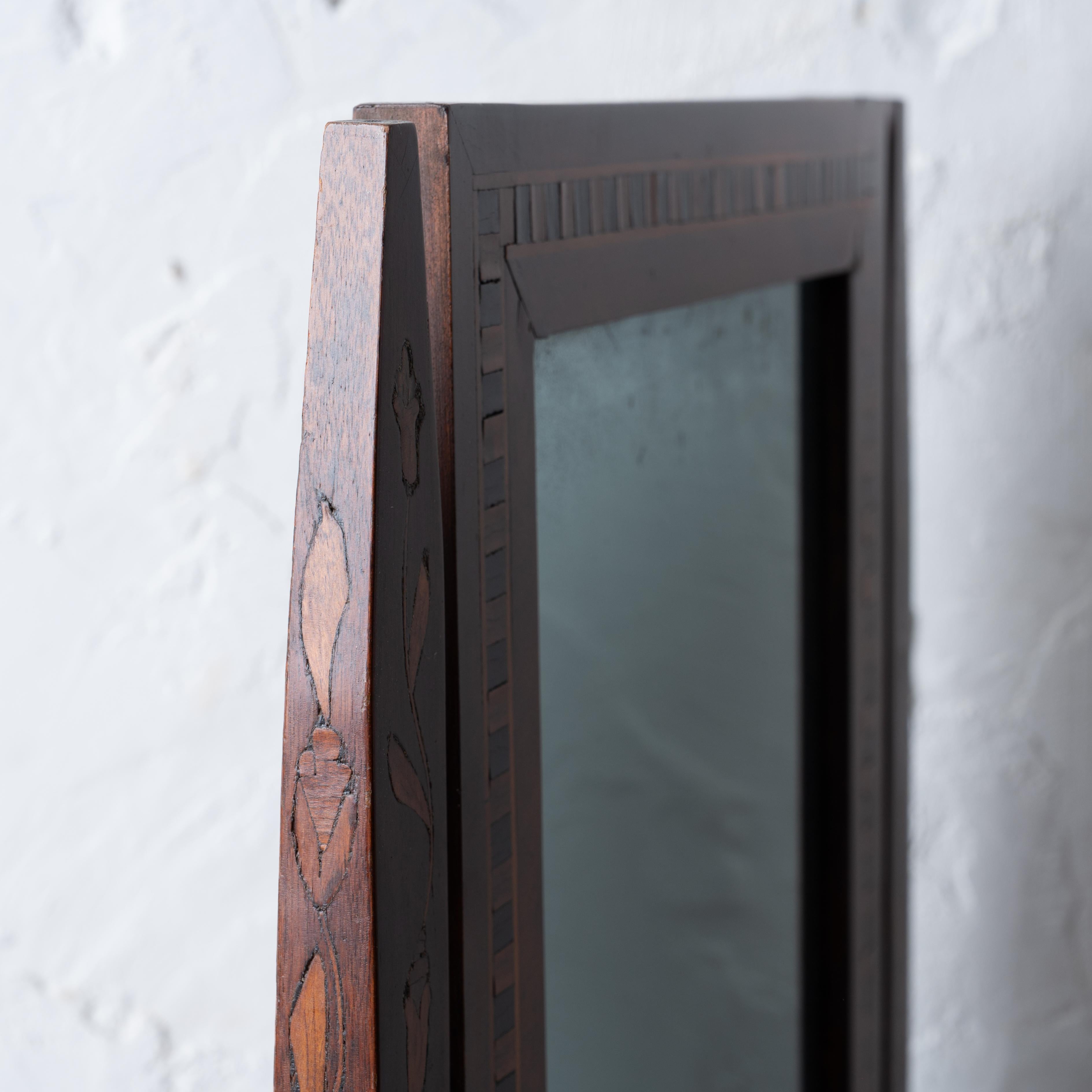 Miroir de table habillée en marqueterie hollandaise, 18e siècle en vente 8