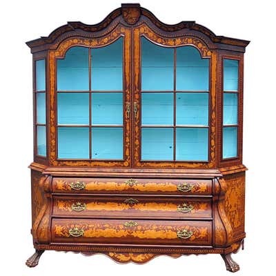 breakfront bookcase