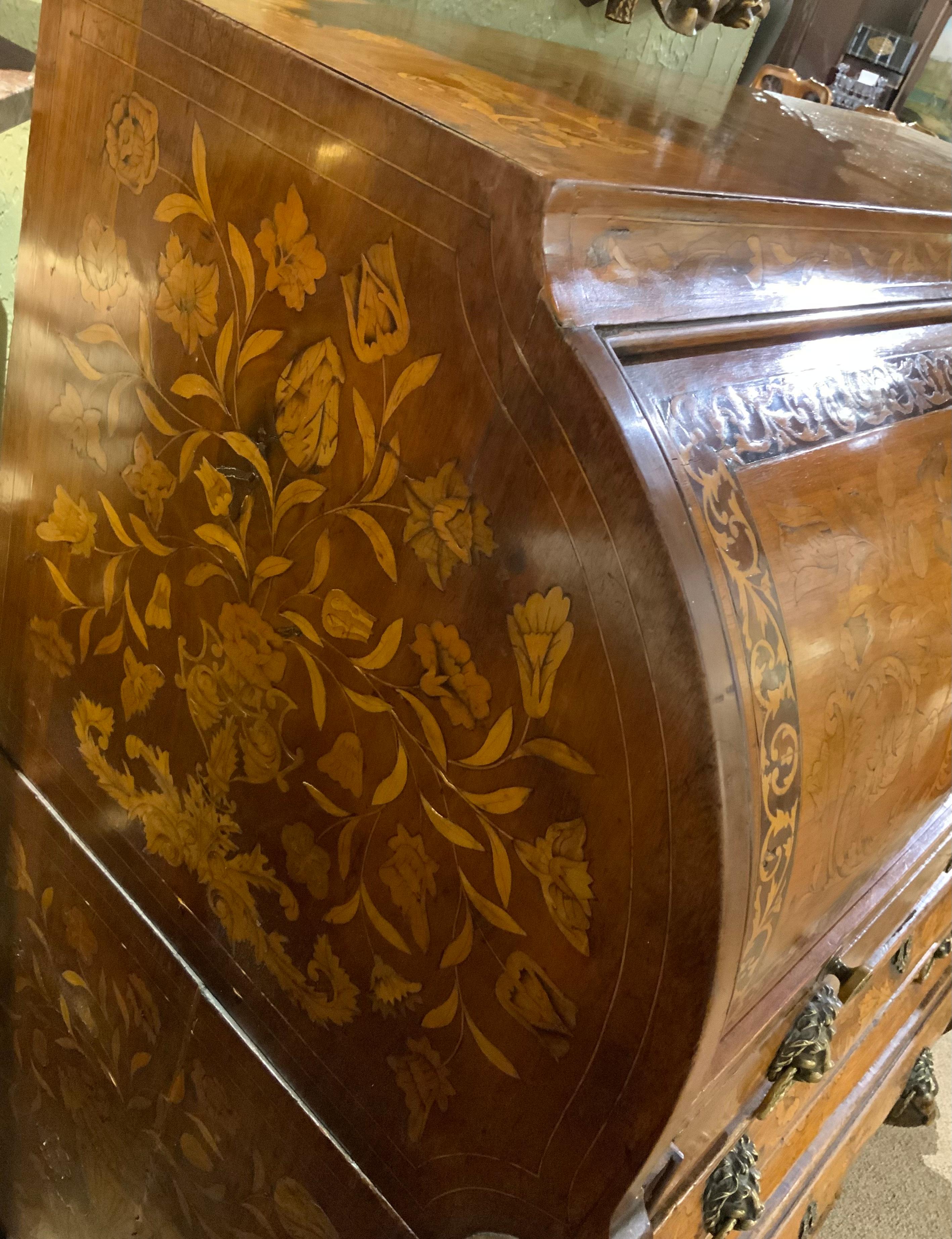 Dutch Marquetry Inlaid Cylinder Desk/Bureau 18 Th Century, Bombe’ Chest Form For Sale 1