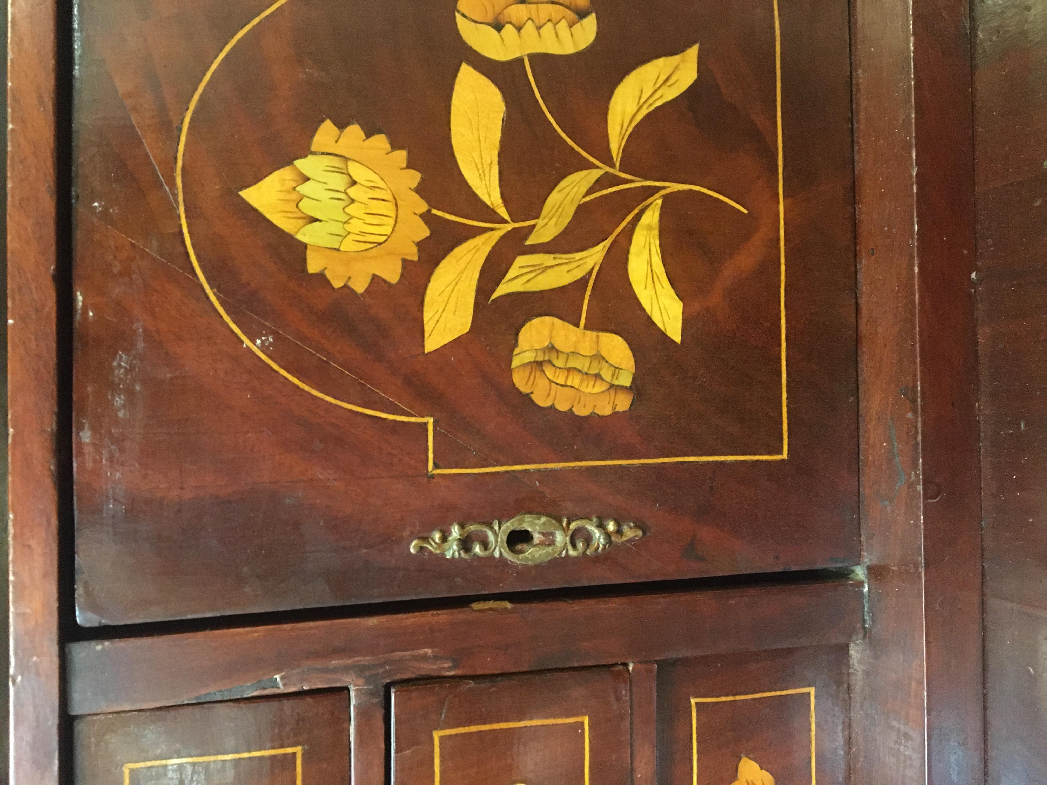 Dutch Marquetry Secrétaire For Sale 3