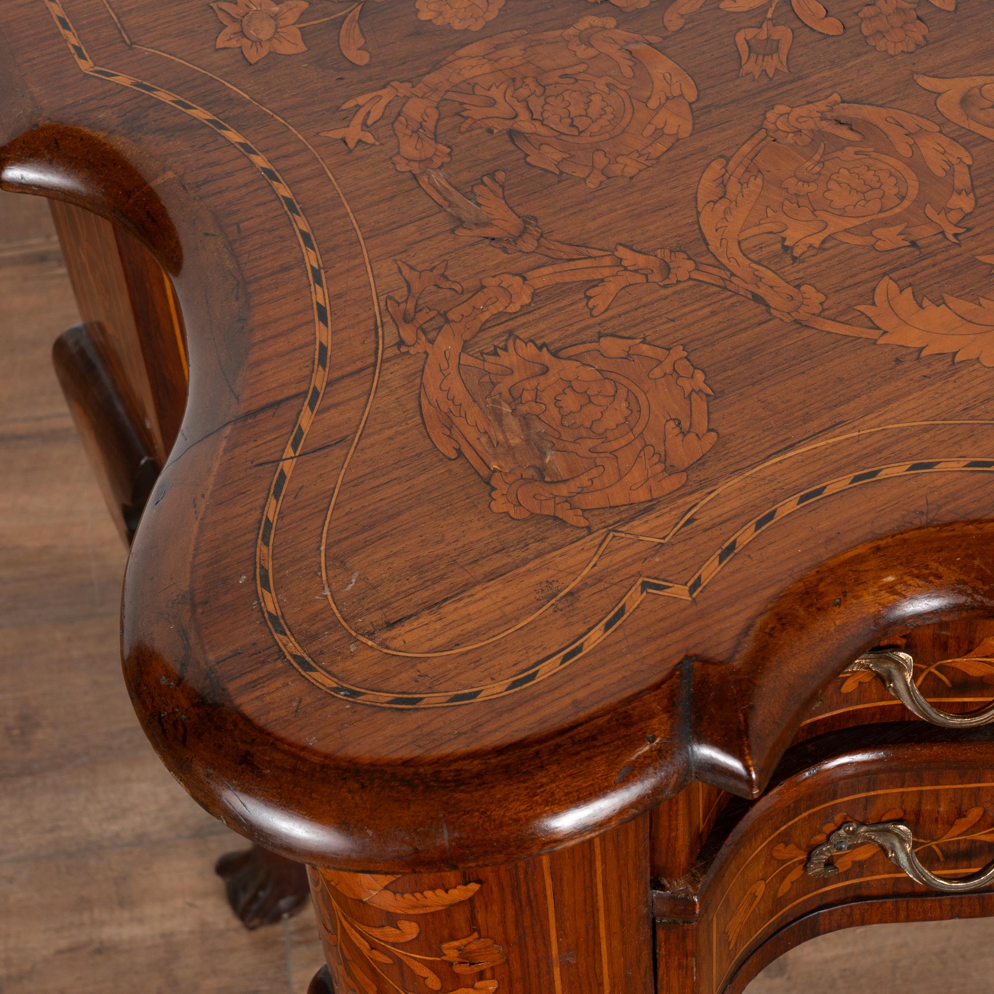 XVIIIe siècle Table d'appoint hollandaise en marqueterie sur pieds CIRCA, Hollande vers 1770-1800 en vente