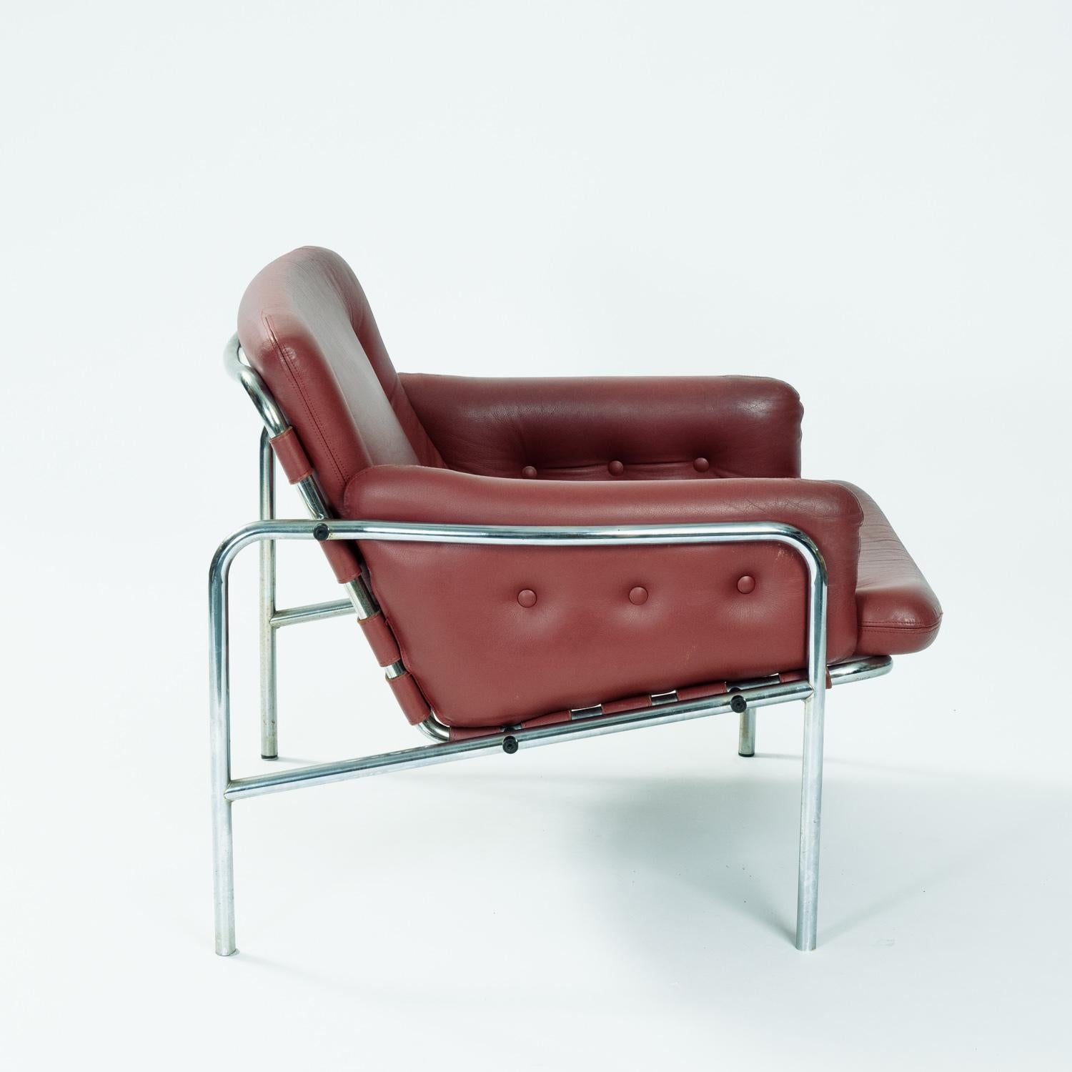 Dutch Martin Visser Osaka burgundy leather lounge chair by 't Spectrum, 1964 For Sale 2