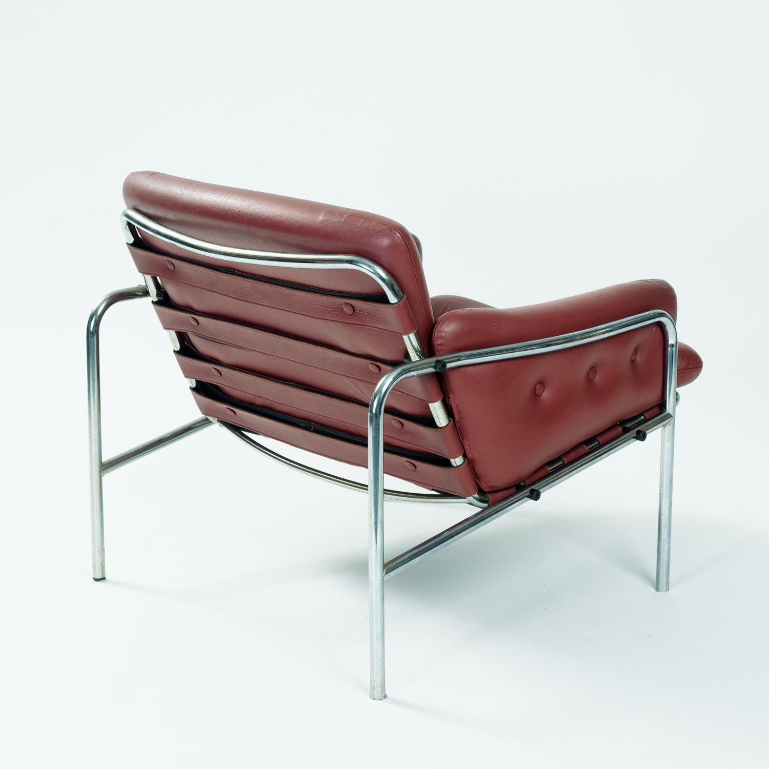 Dutch Martin Visser Osaka burgundy leather lounge chair by 't Spectrum, 1964 For Sale 3