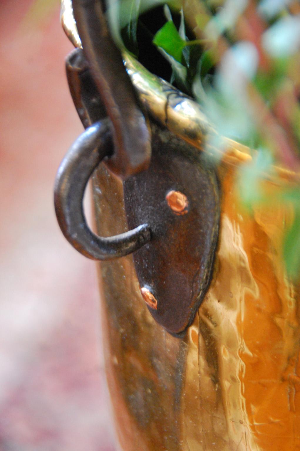 Dutch Mid 19th Century Oval Brass Cooking Cauldron with Wrought Iron Handle In Good Condition In Wells, ME