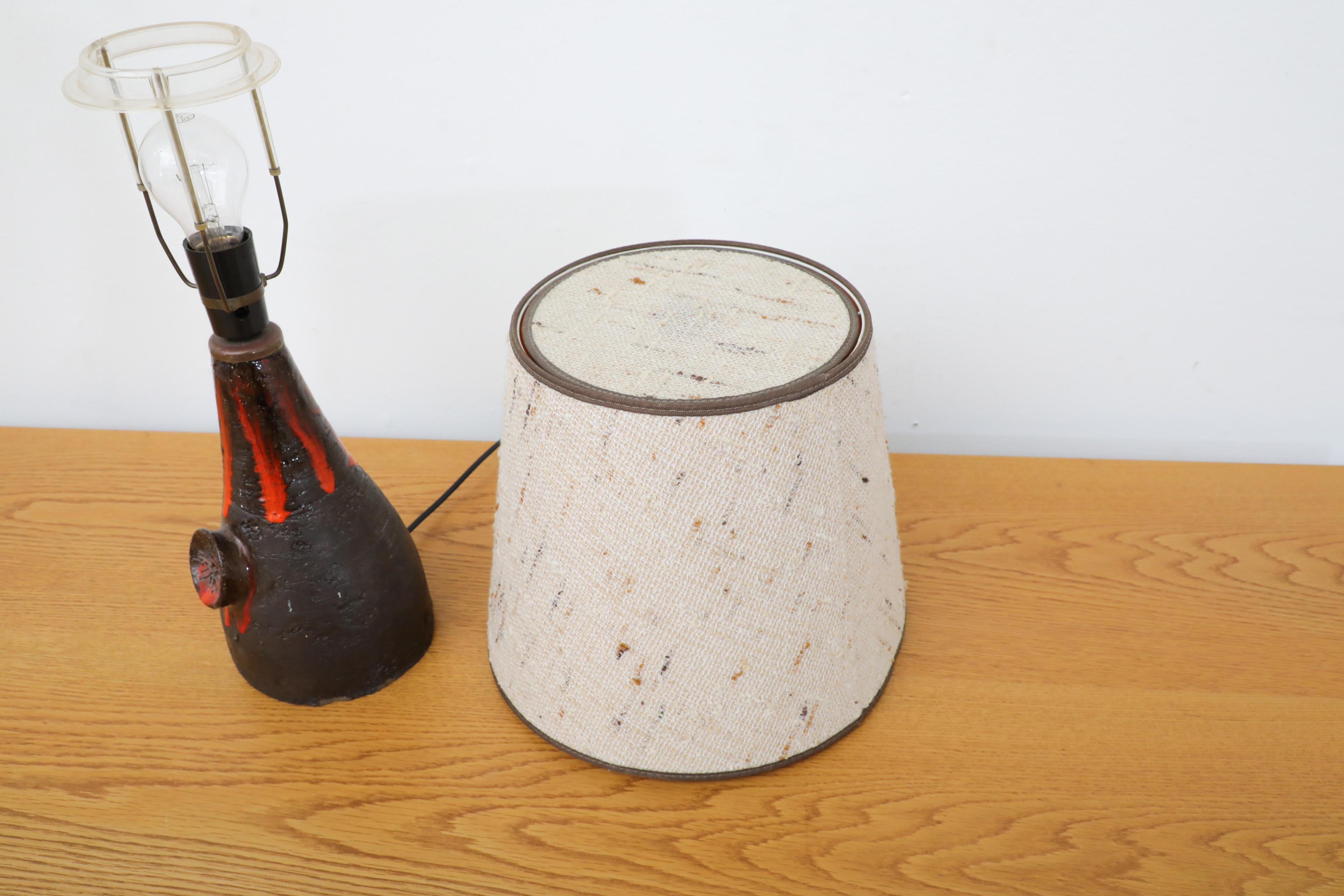 Dutch Mid-Century Black Ceramic Volcanic Table Lamp w/ Red Dripping Effect Glaze For Sale 6