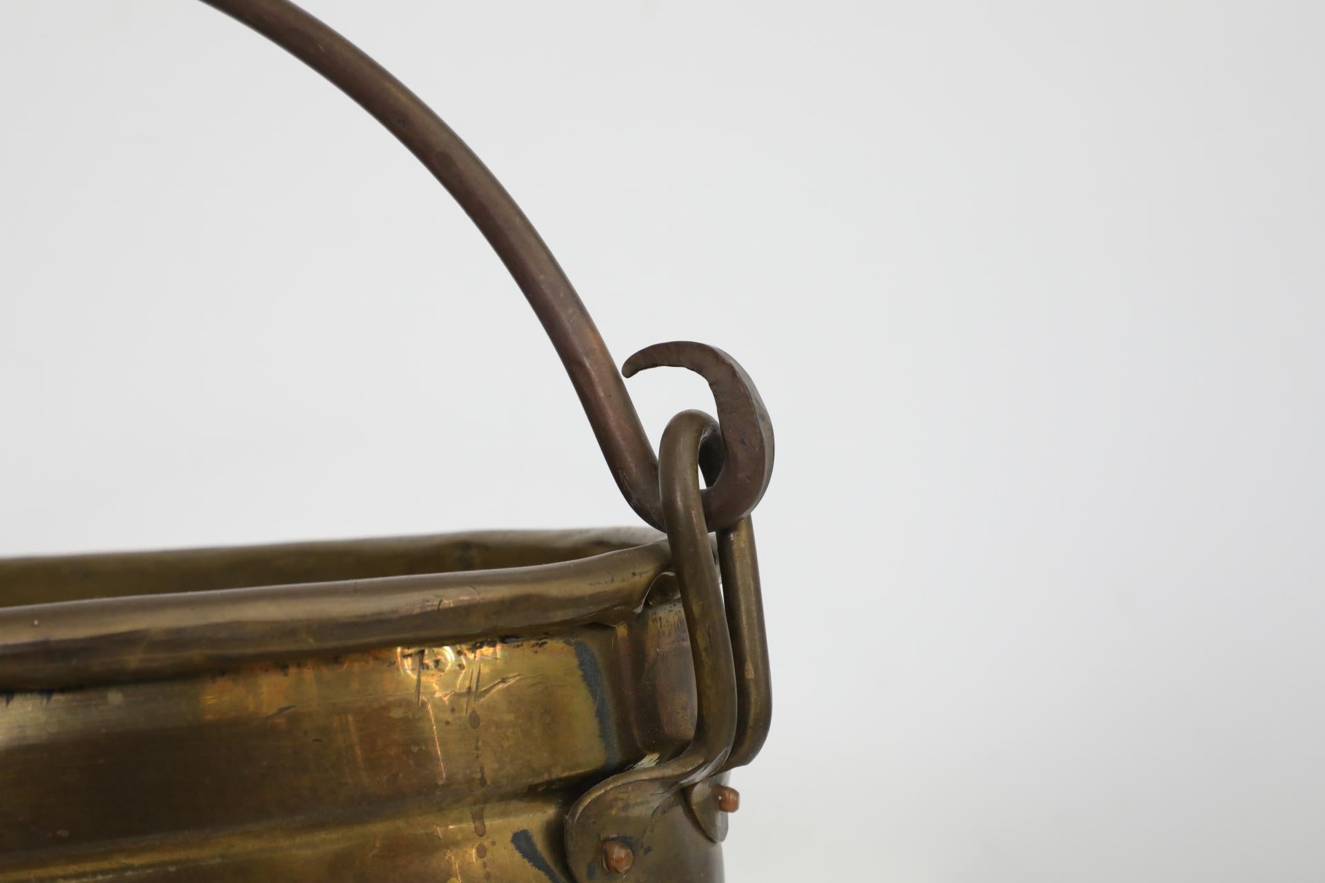 Dutch Mid-Century Brass Fireside Bucket with Decorative Handle 5