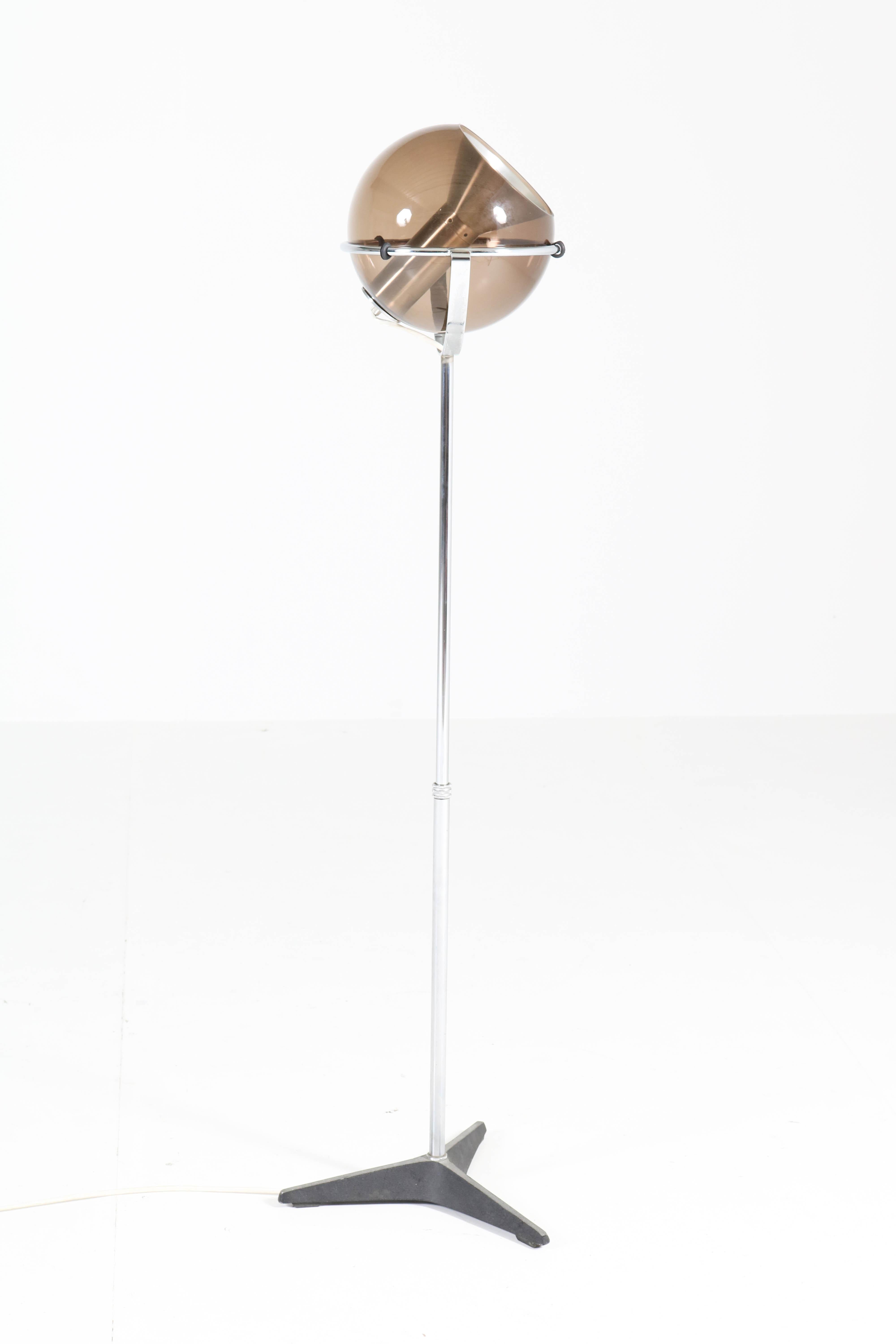 Dutch Mid-Century Modern Floor Lamp by Frank Ligtelijn for RAAK, 1960s 11