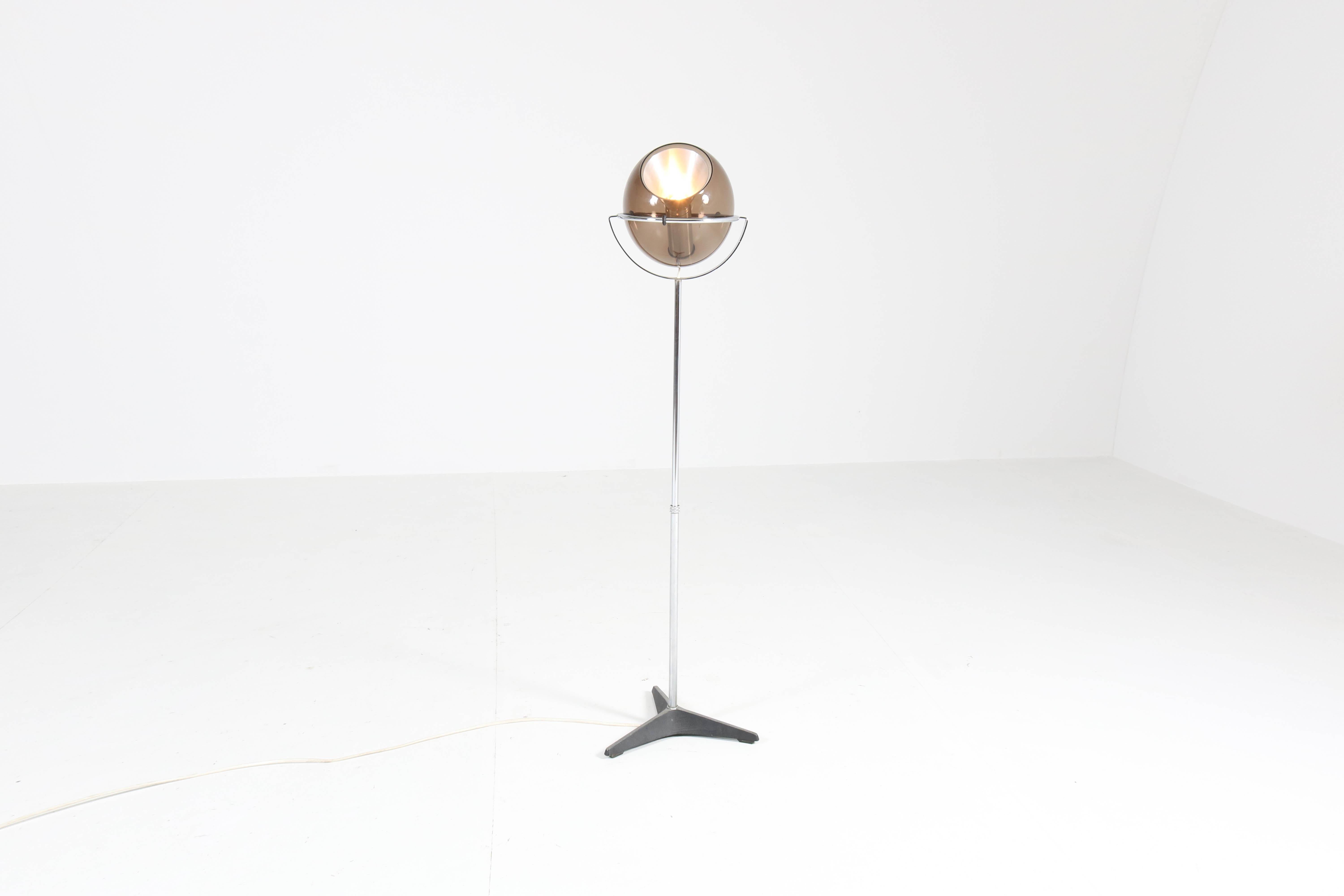 Metal Dutch Mid-Century Modern Floor Lamp by Frank Ligtelijn for RAAK, 1960s