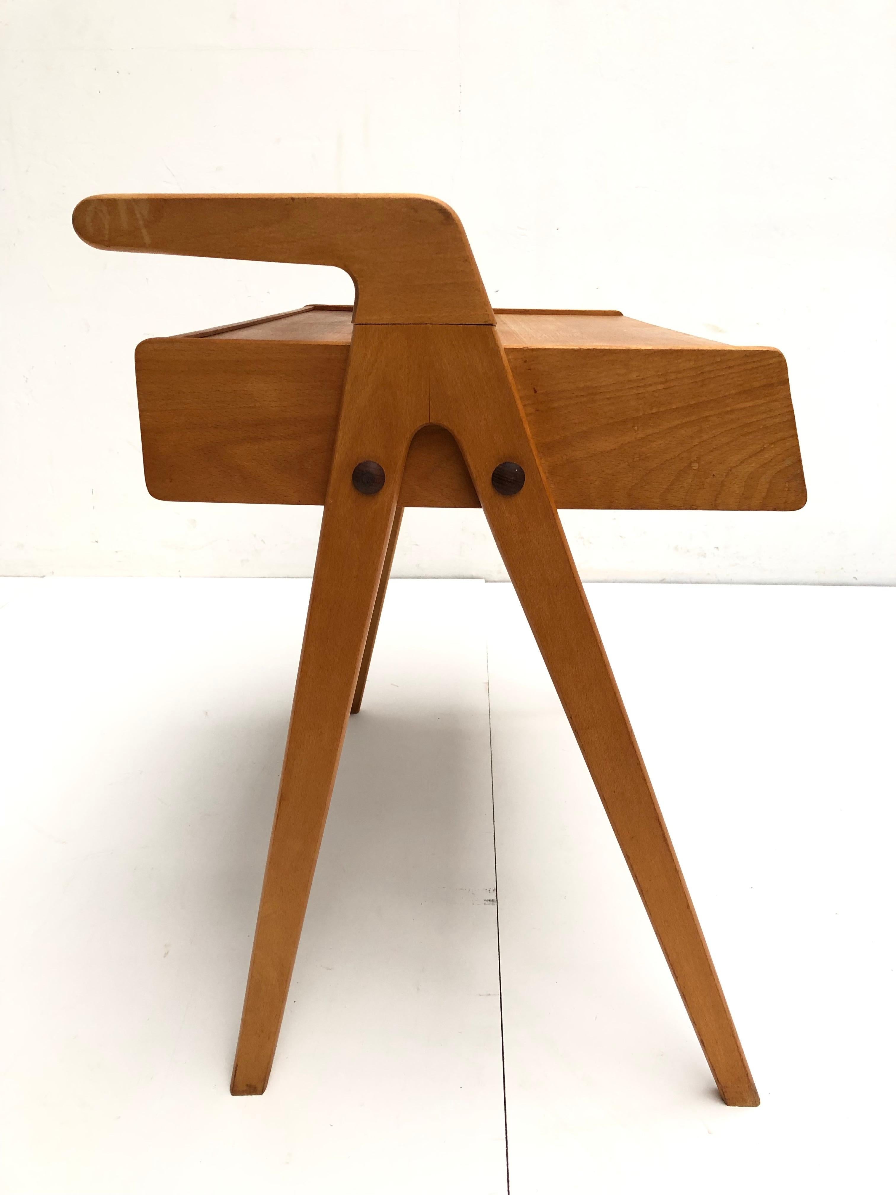 Dutch Mid-Century Modern Solid Birch Vanity Desk by Everest Furniture, 1950s For Sale 7