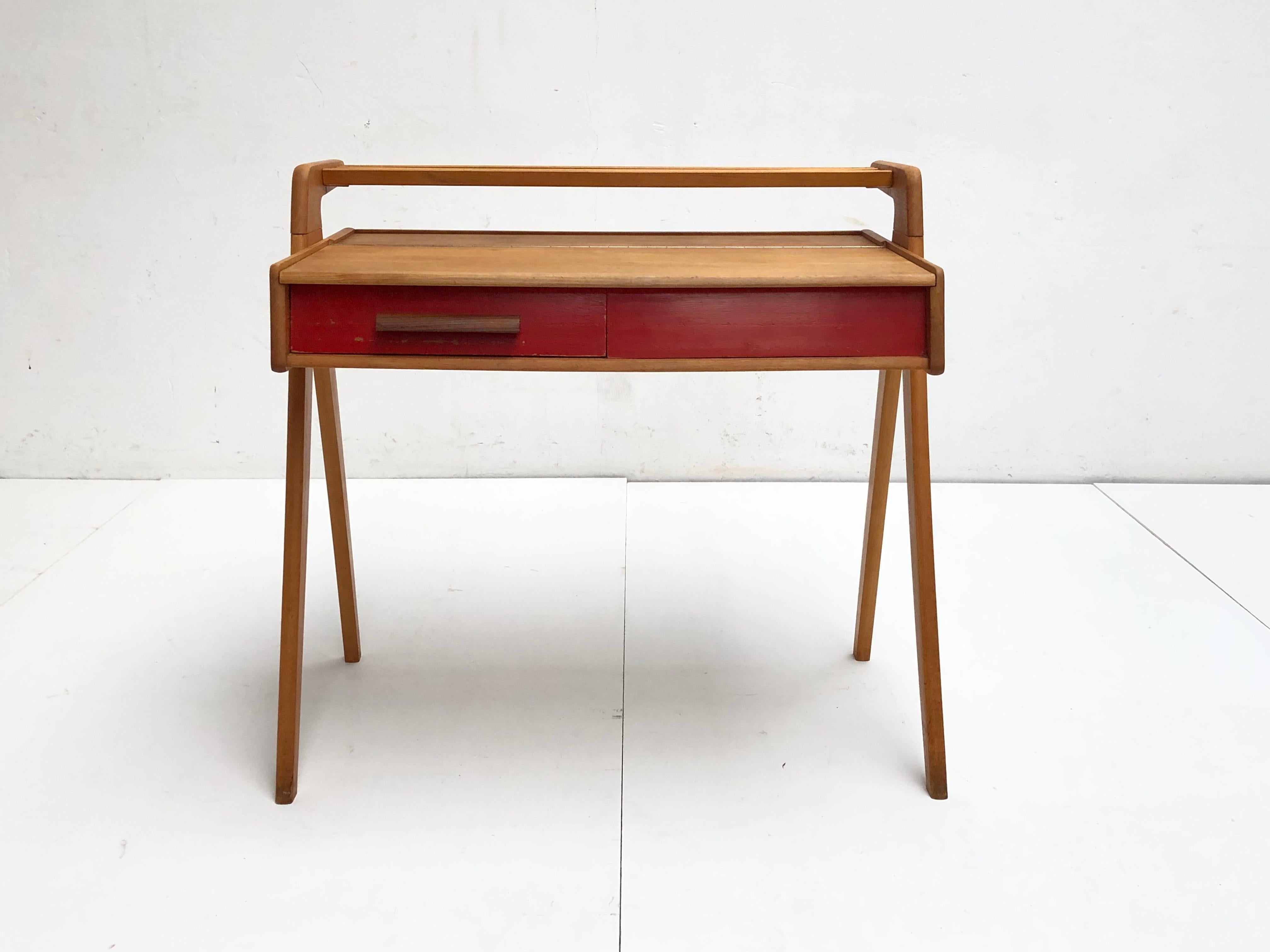 Dutch Mid-Century Modern Solid Birch Vanity Desk by Everest Furniture, 1950s For Sale 3