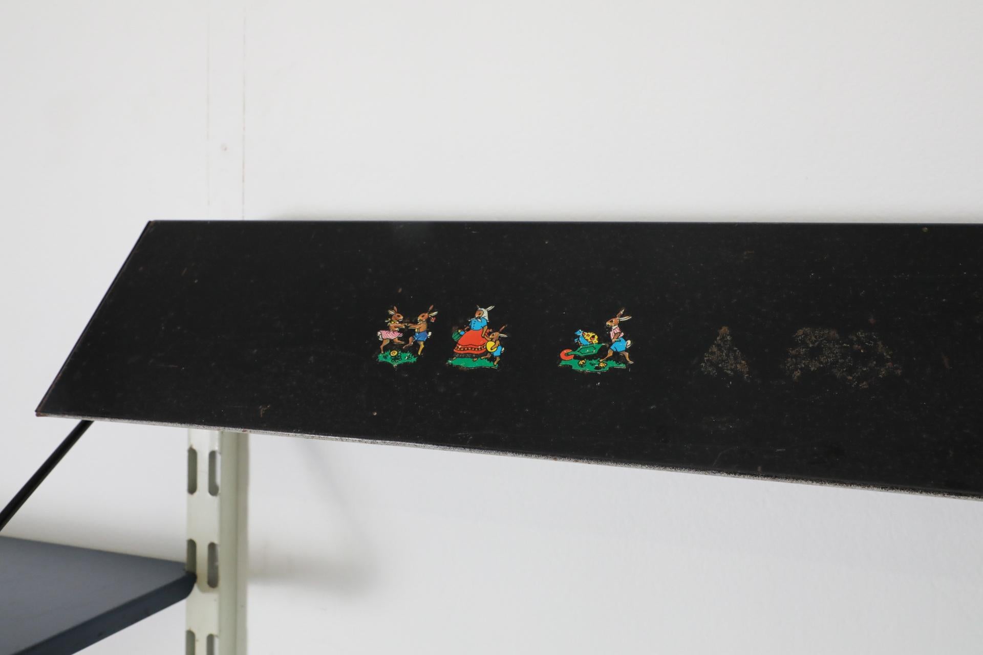 Mueble alto industrial de 2 cuerpos de metal multicolor holandés de mediados de siglo by Pilastro en venta 5