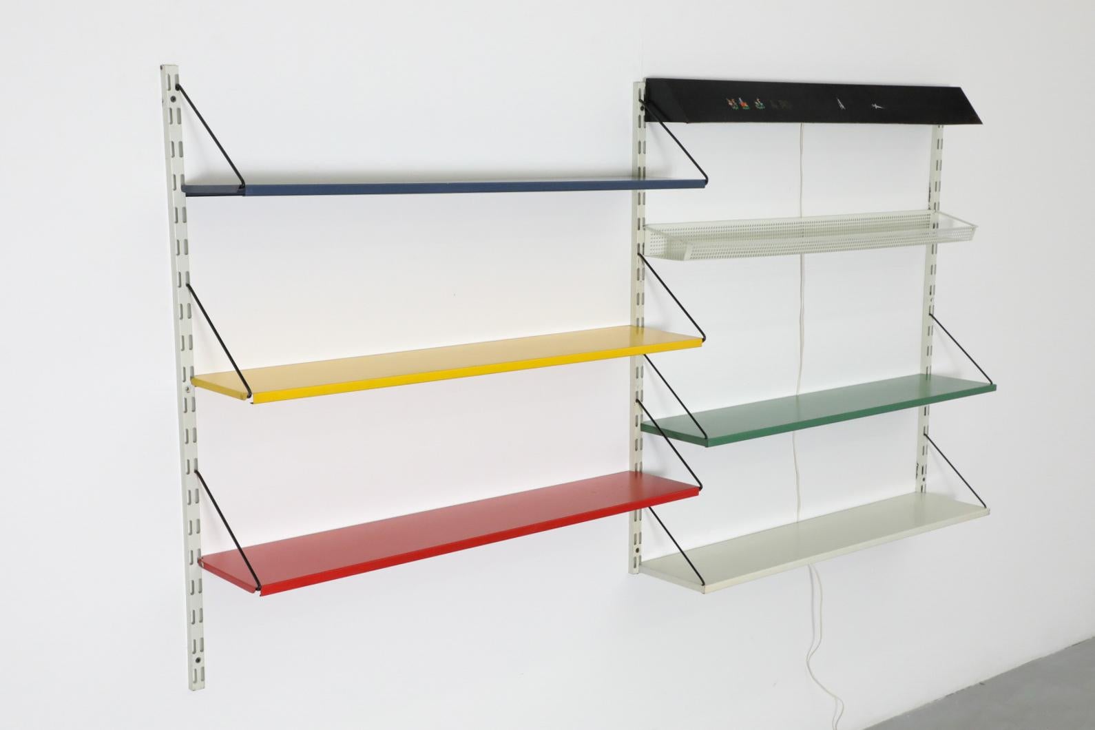 Mueble alto industrial de 2 cuerpos de metal multicolor holandés de mediados de siglo by Pilastro en Bueno estado para la venta en Los Angeles, CA