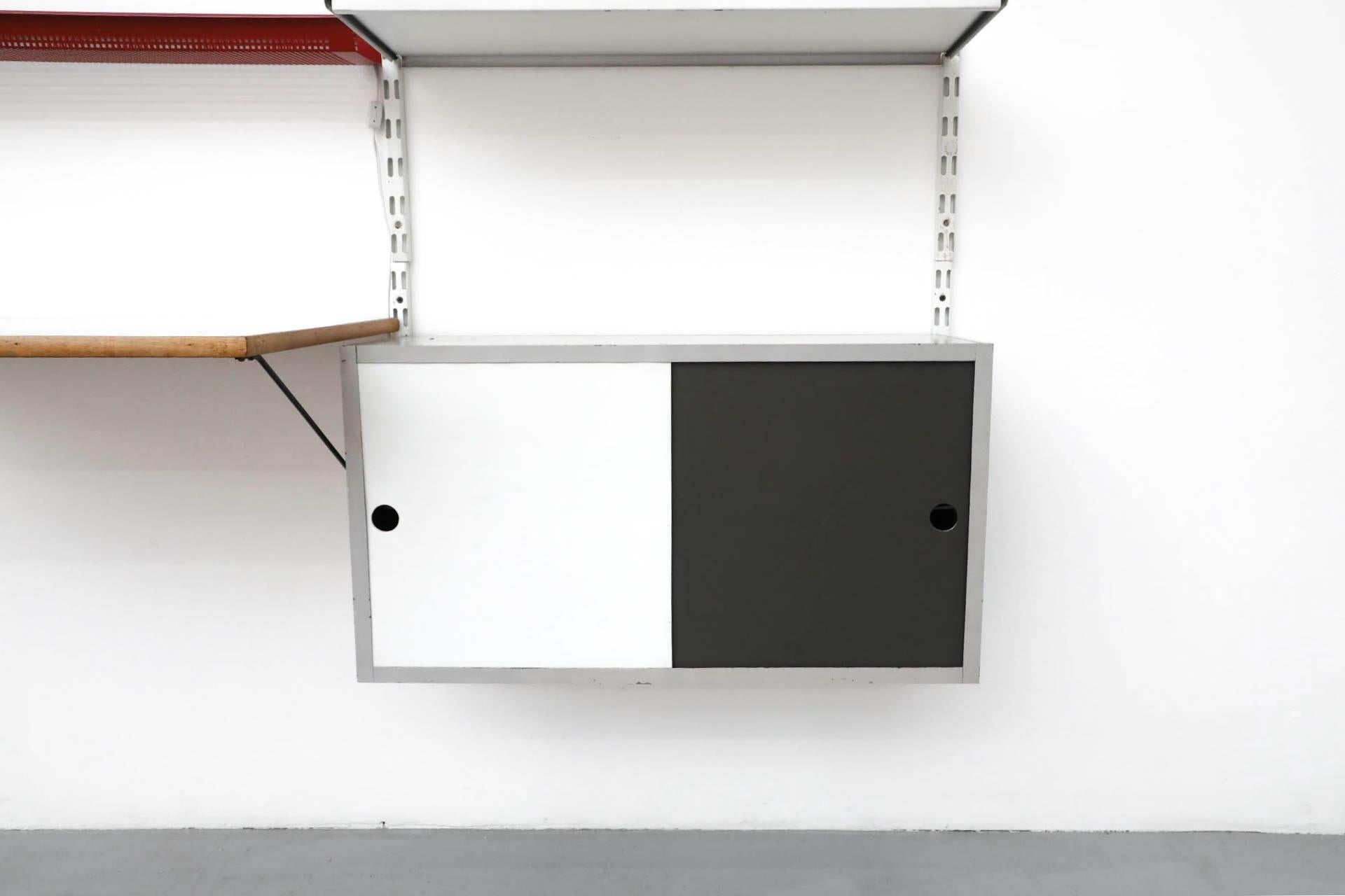 Unità a muro Pilastro olandese del metà del secolo scorso con scrivania, mobile e lampada incorporata In condizioni buone in vendita a Los Angeles, CA