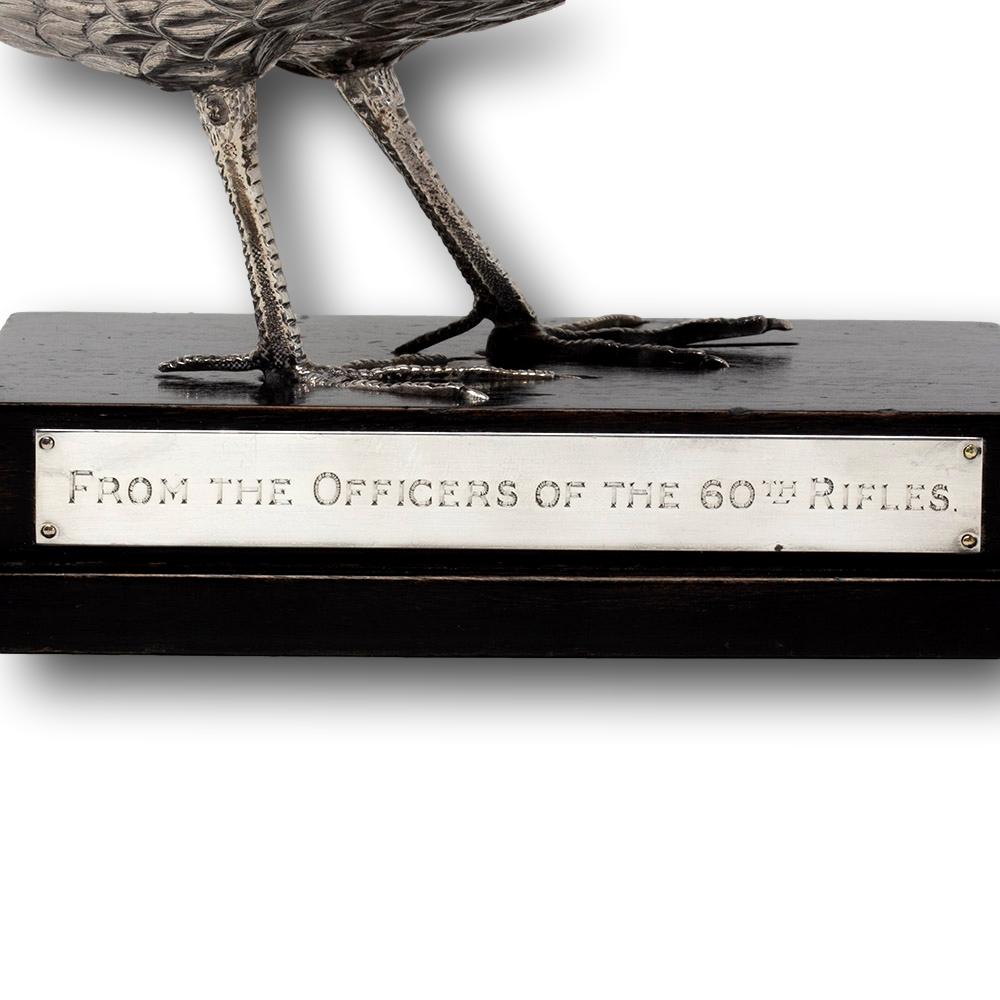 Regalo Militar Holandés Figura de plata con colador de azúcar Woodcock en venta 1