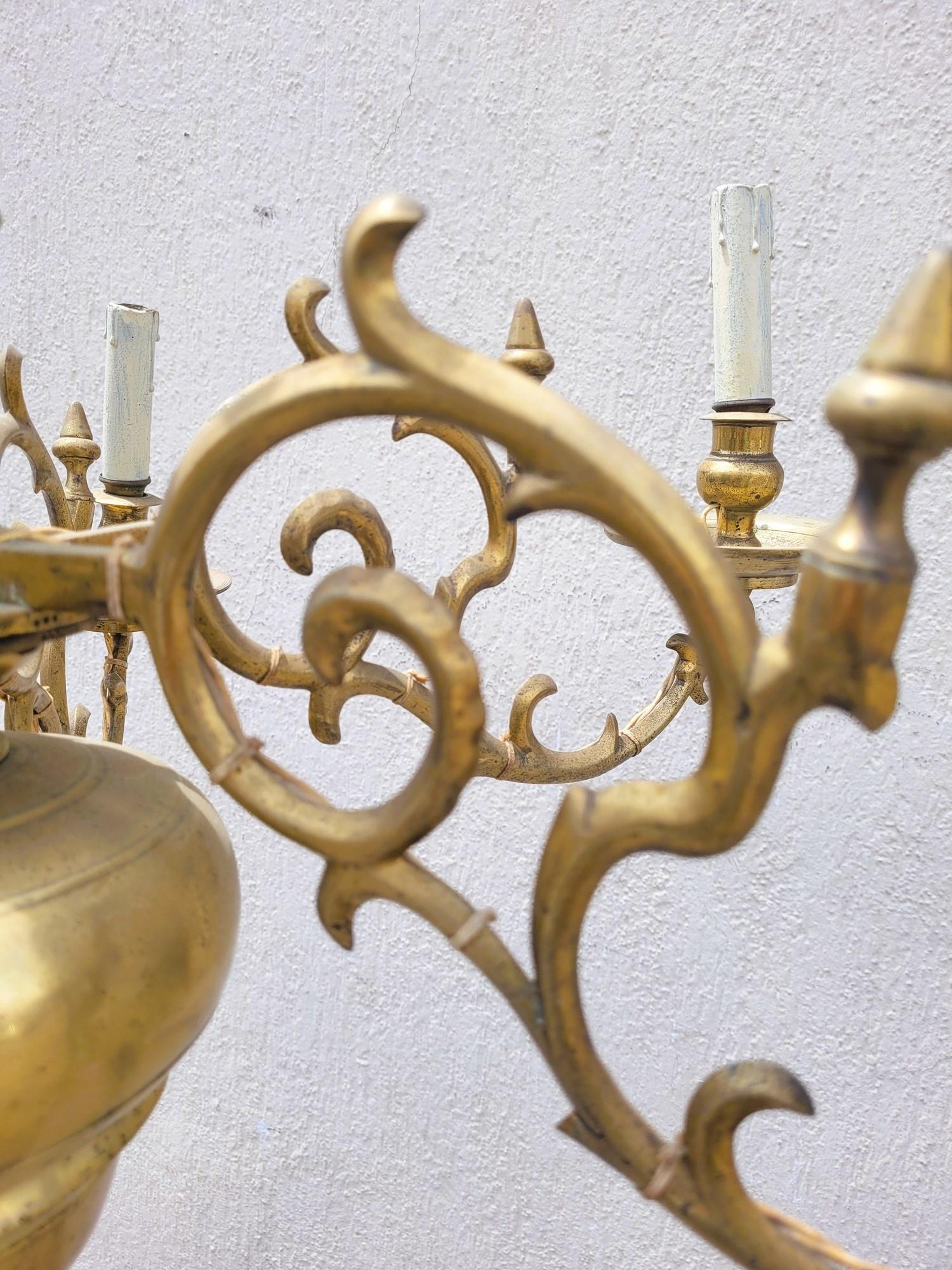 Lampadario olandese in bronzo, XIX secolo in vendita 5