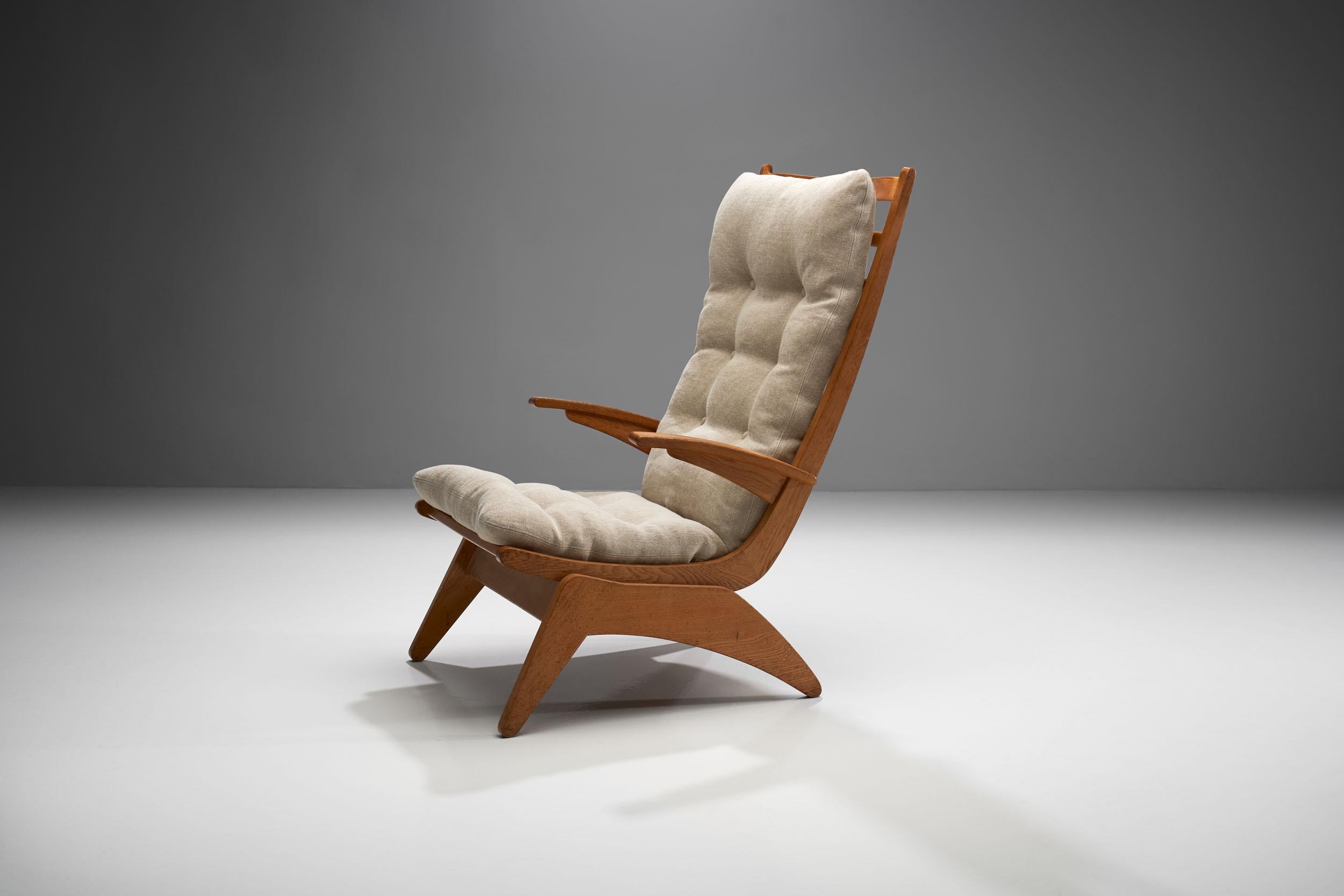 Dutch modern armchair by Jan den Drijver for furniture store 