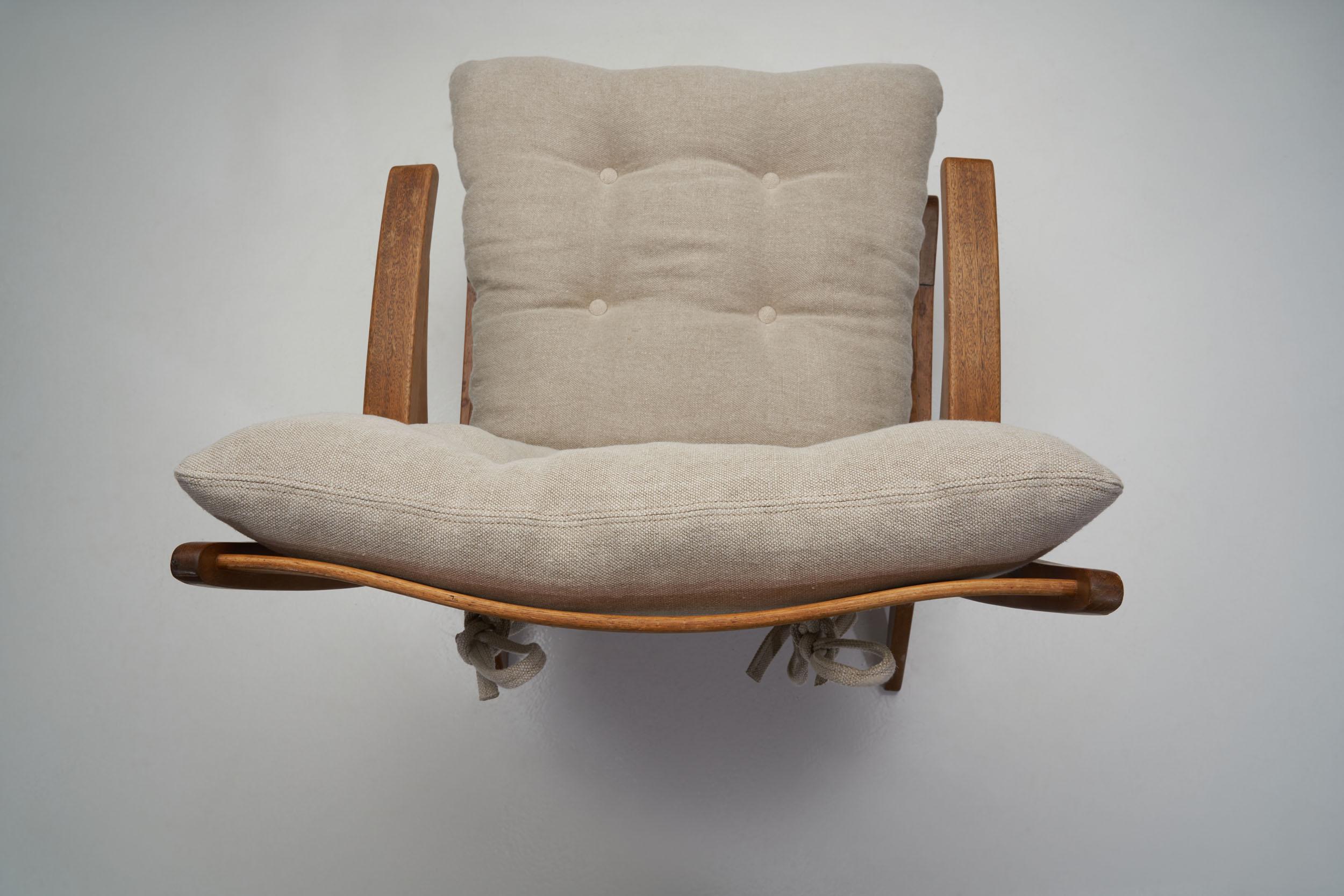 Moderner niederländischer Stuhl mit hoher Rückenlehne von Jan den Drijver für De Stijl, Den Haag, 1950er Jahre (Stoff) im Angebot