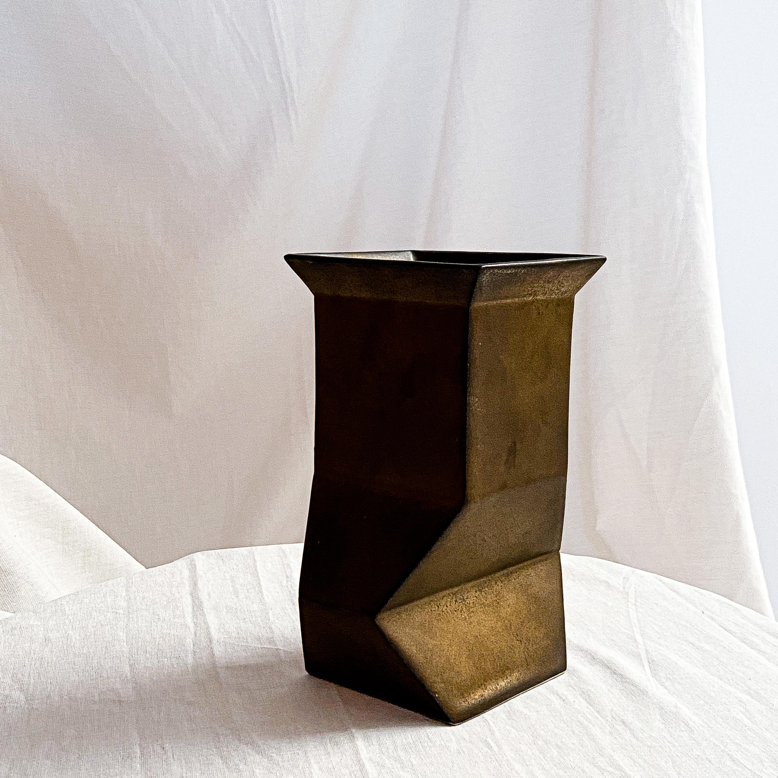 Mid-Century Modern Dutch modernist constructivist vase by Jan van der Vaart For Sale