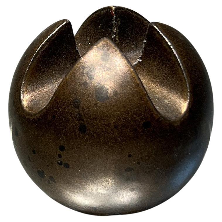 Dutch modernist constructivist vase by Jan van der Vaart For Sale