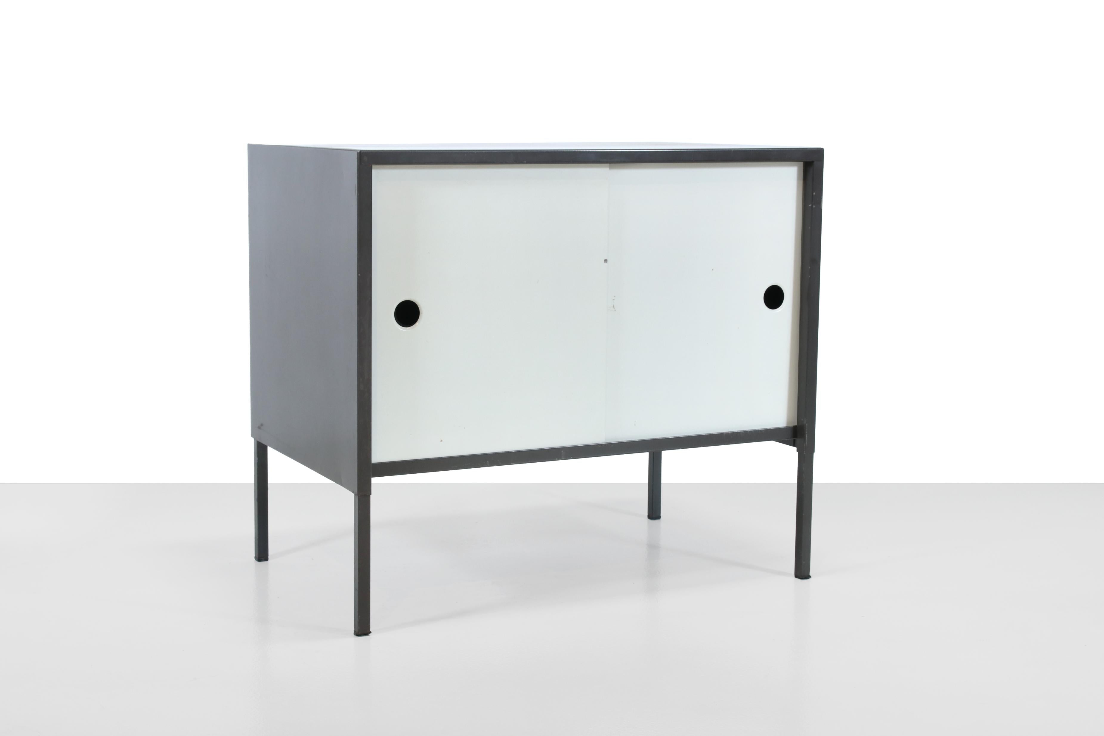 Lacquered Dutch Modernist Metal Coen de Vries Cabinet for Pilastro, 1960, The Netherlands
