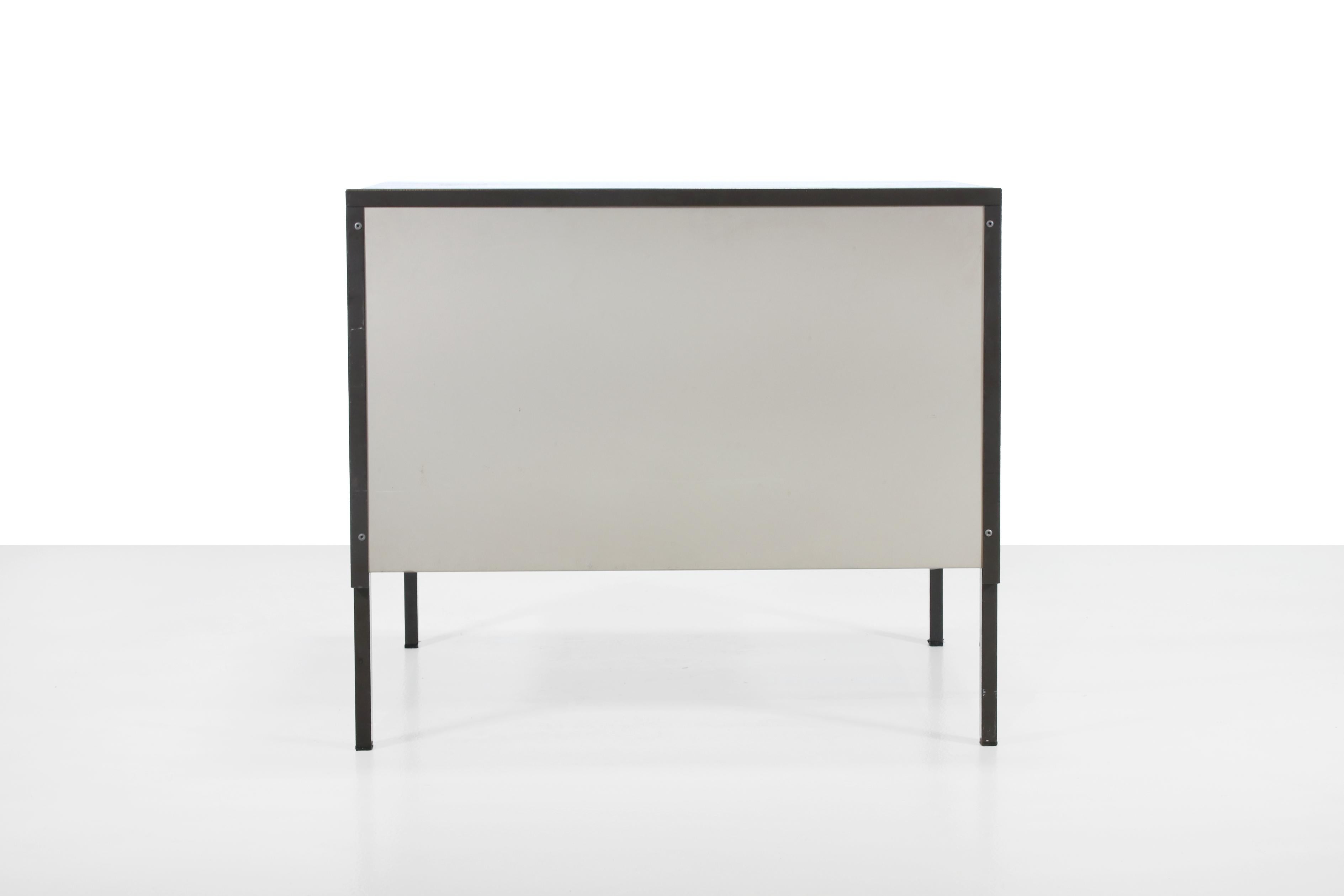 Dutch Modernist Metal Coen de Vries Cabinet for Pilastro, 1960, The Netherlands In Good Condition In Amsterdam, Noord Holland