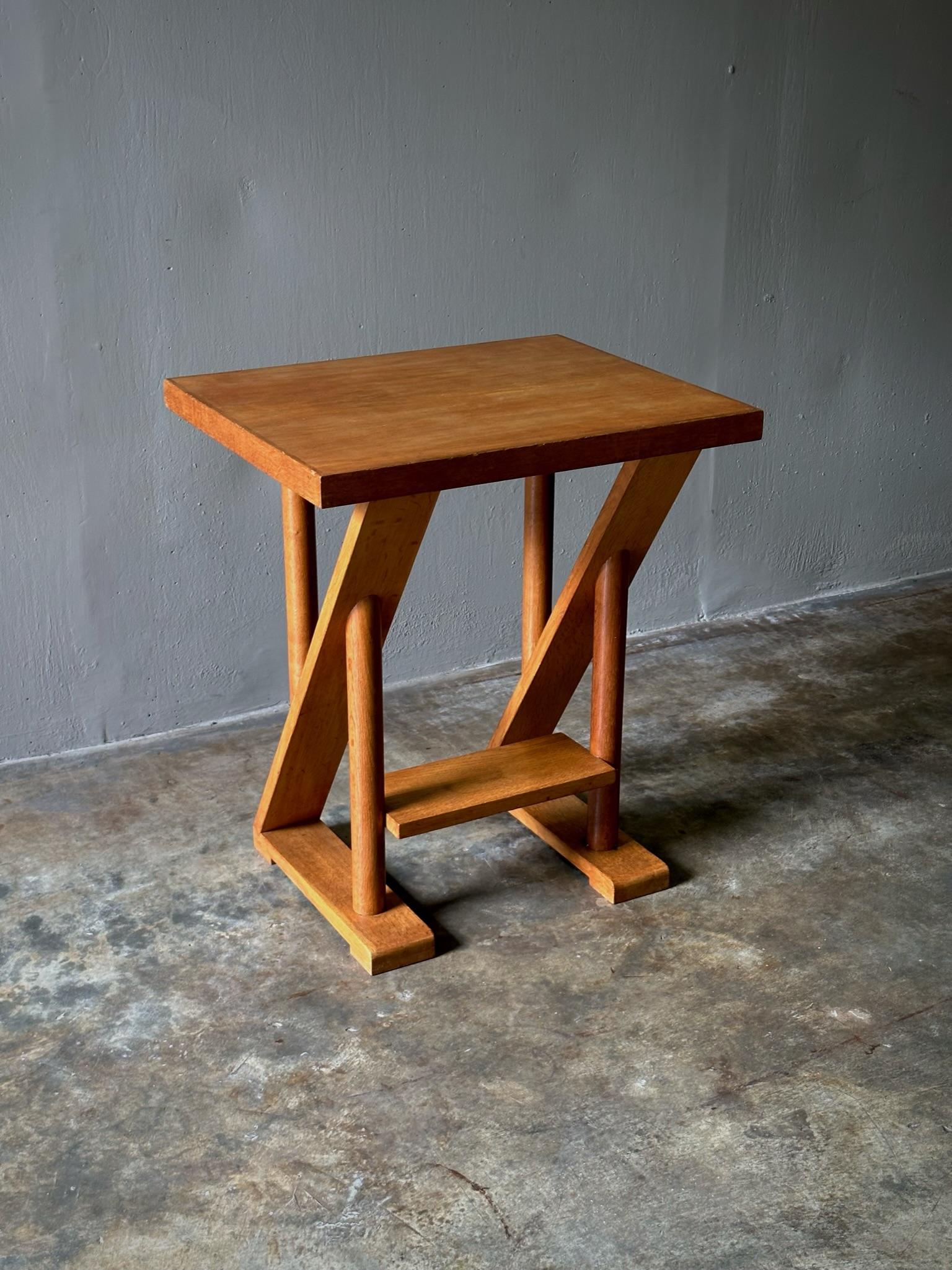 Dutch Modernist Side Table In Good Condition For Sale In Los Angeles, CA