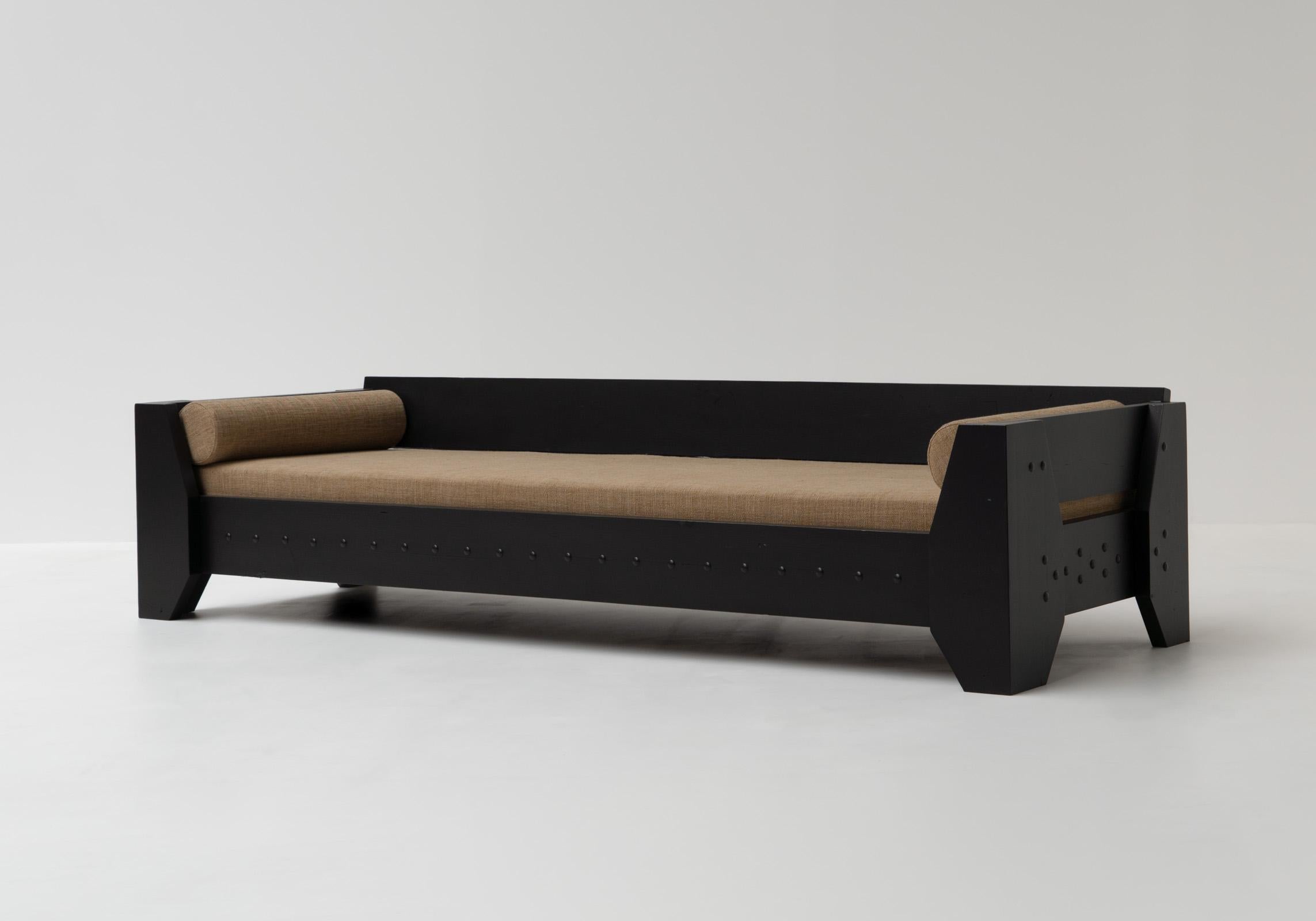 Daybed, bench, sofa, minimalism, Vervoordt, Van Der Laan, Bossche, wabi-sabi

A sophisticated daybed with brutalist details and a sturdy wooden frame from the 1960s. This exceptional piece stands out due to its design, form, and size. Sourced in the