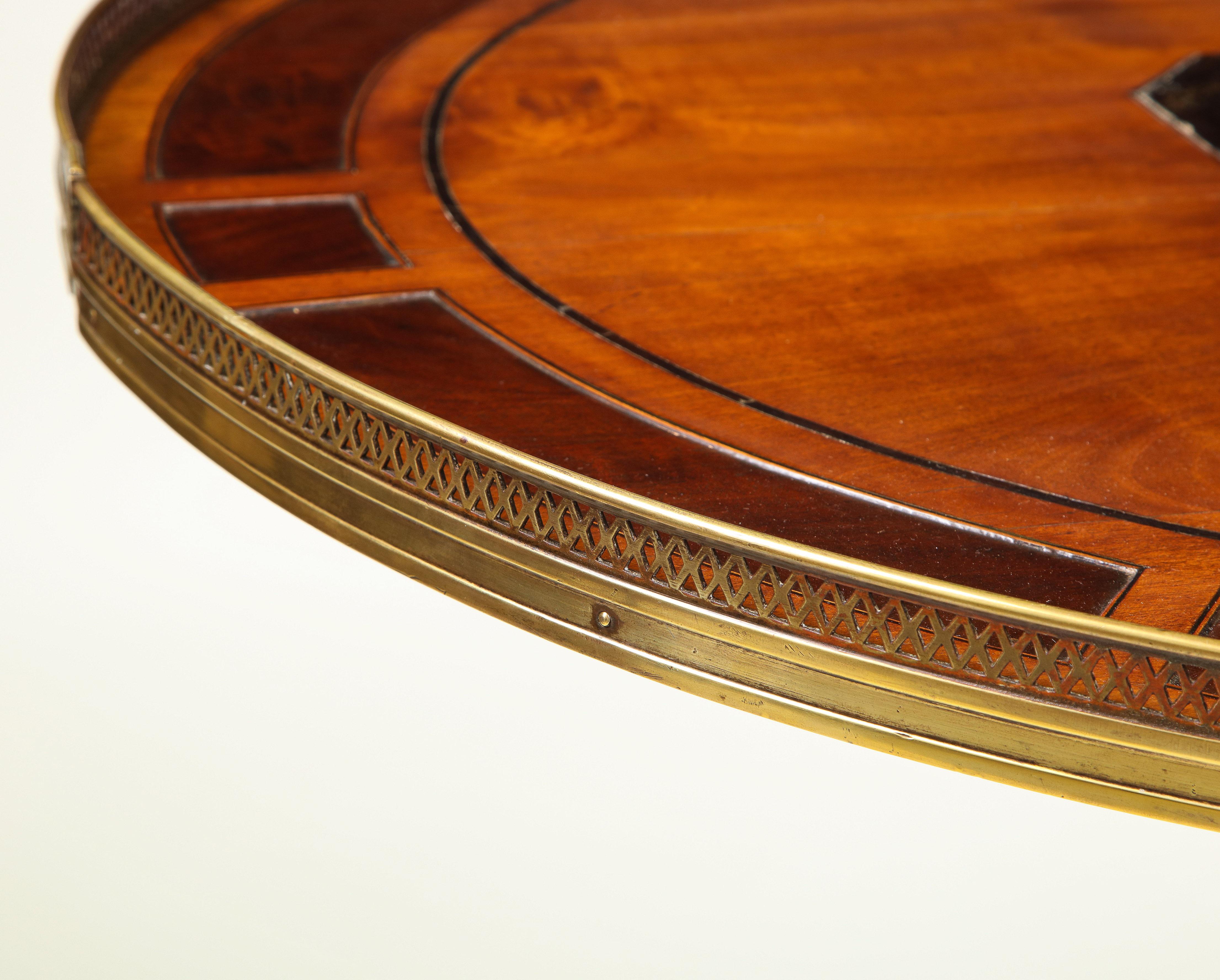 Dutch Neoclassical Satinwood and Lacquer Center Table For Sale 3