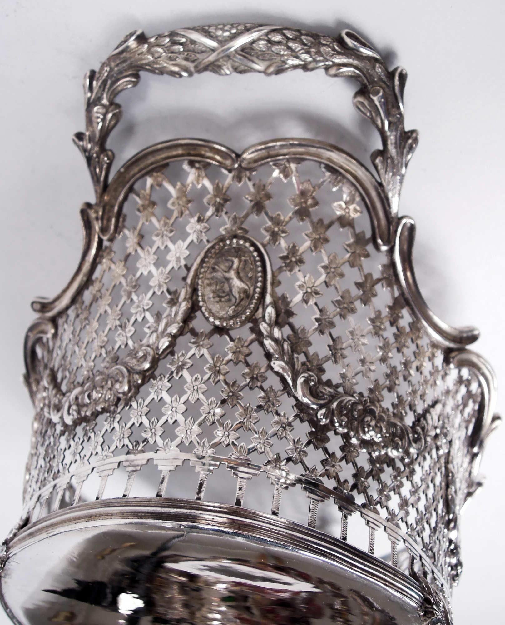 Fine XIX secolo Cestino d'argento neoclassico olandese, 1879 in vendita