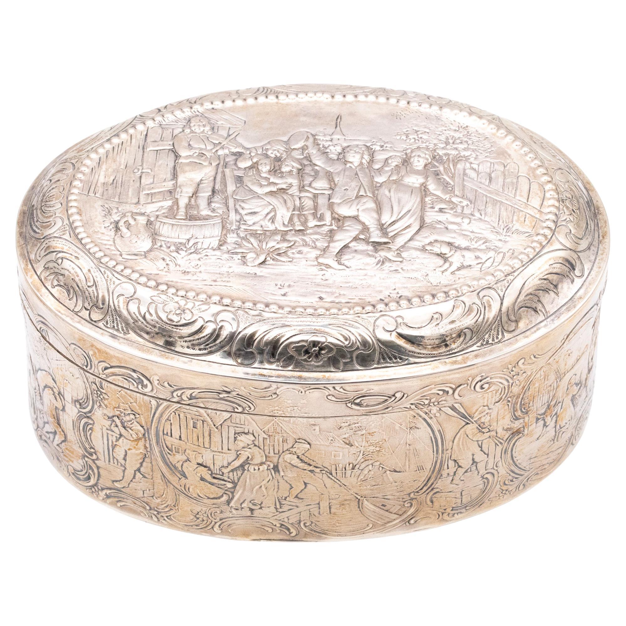Boîte à bijoux ovale repoussée en argent sterling 875, néerlandais, 1872