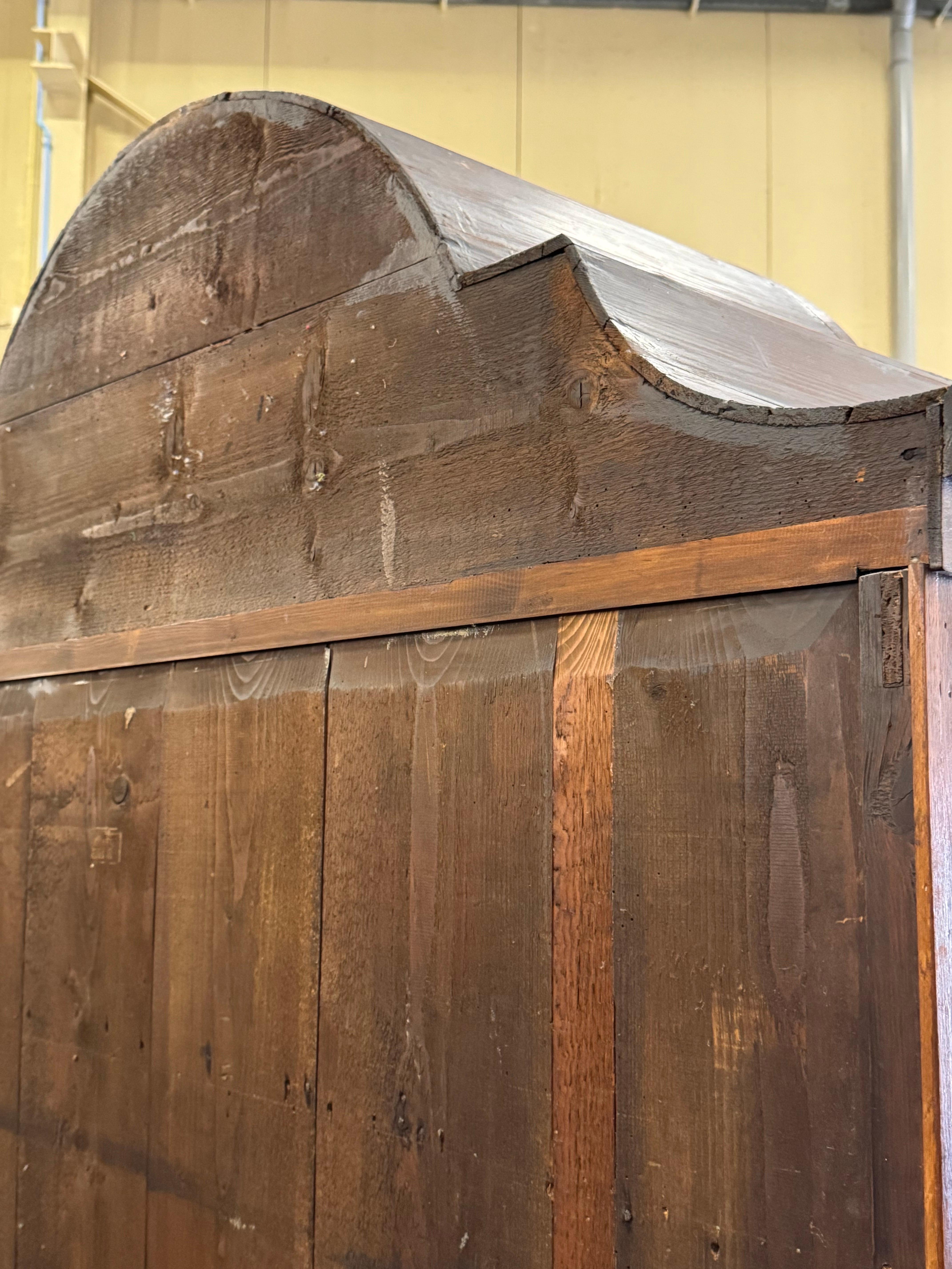 Dutch Oak 18th Century Louis Quinze Cabinet For Sale 4